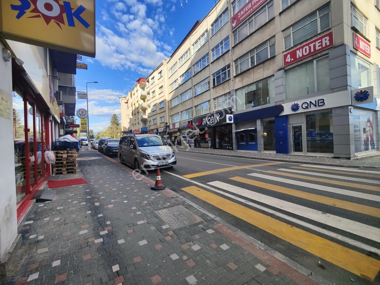 Merkezi Konumda Ana Cadde Üzeri Devren Kiralık Dükkan - Görsel 12