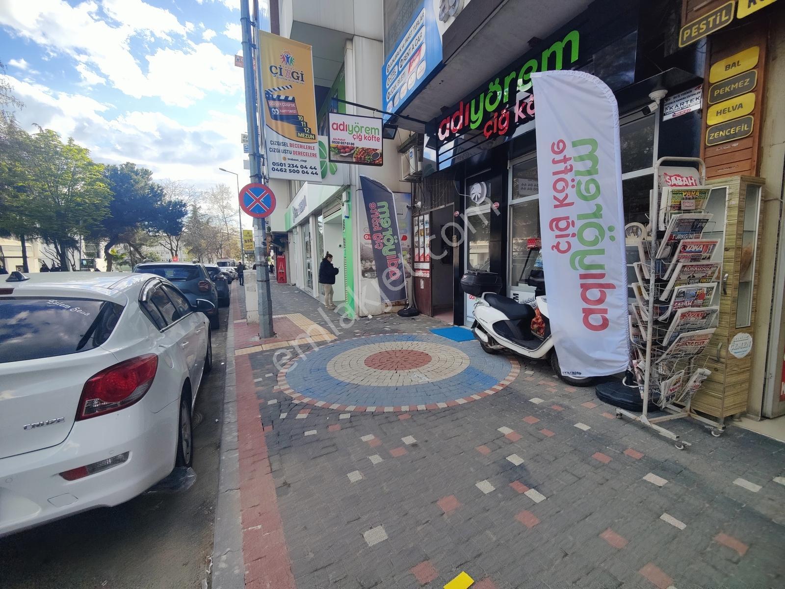 Merkezi Konumda Ana Cadde Üzeri Devren Kiralık Dükkan - Görsel 18