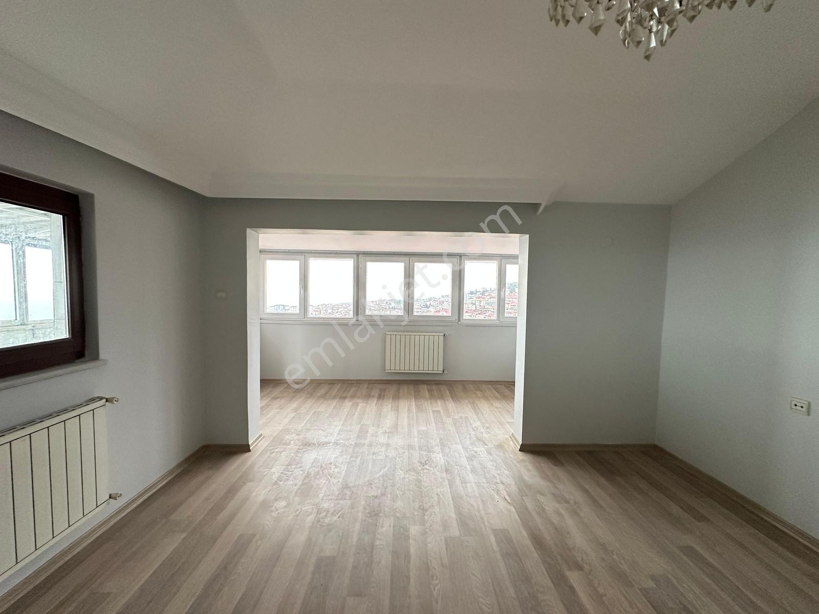 Aydınlıkevler'de Deniz Manzaralı Asansör'lü 2+1 Kiralık Daire - Görsel 2
