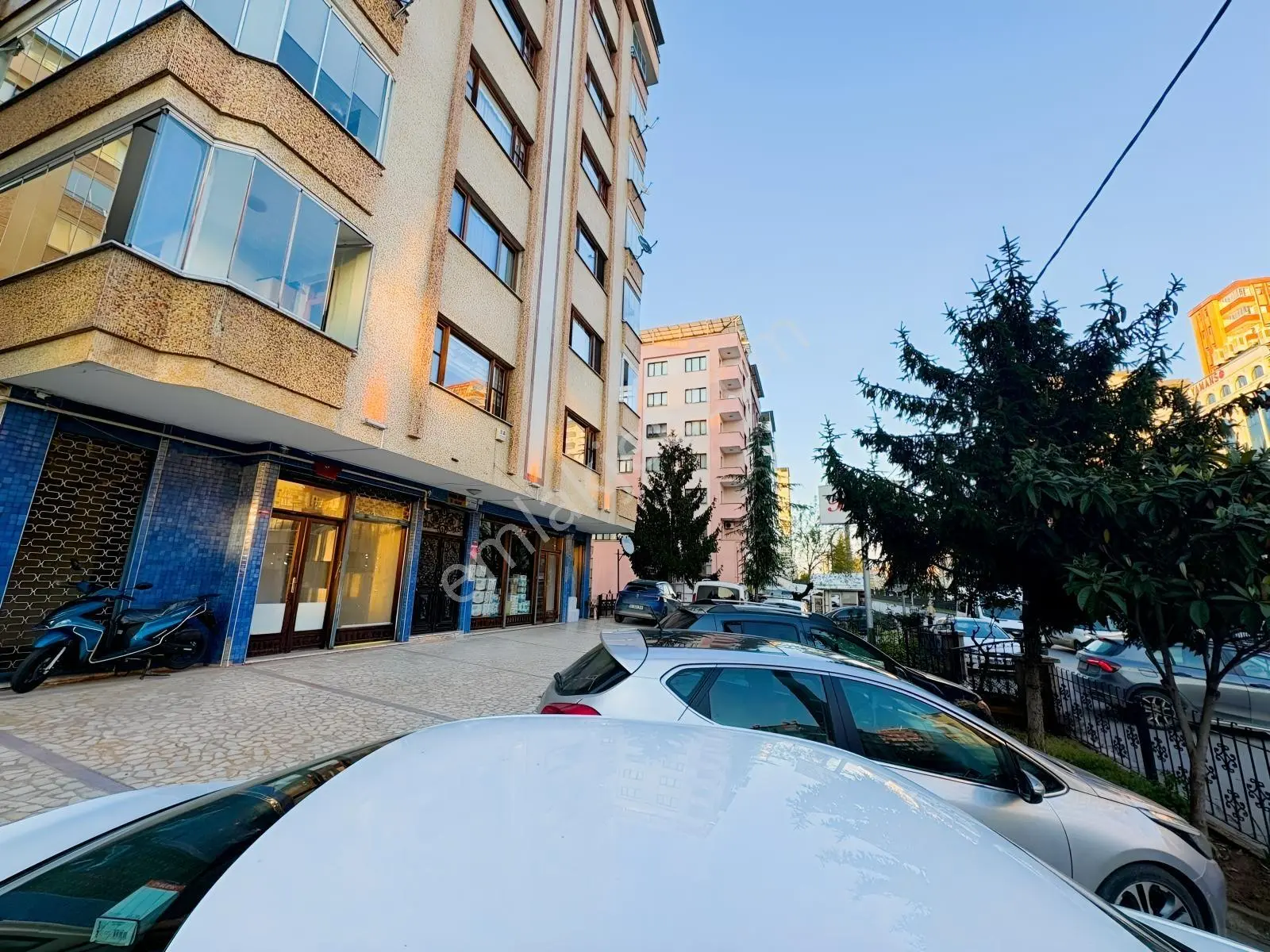 Redstone Şana Toklu Tanjant Yoluna Da 240 M² Kiralık Dükkan - Görsel 2