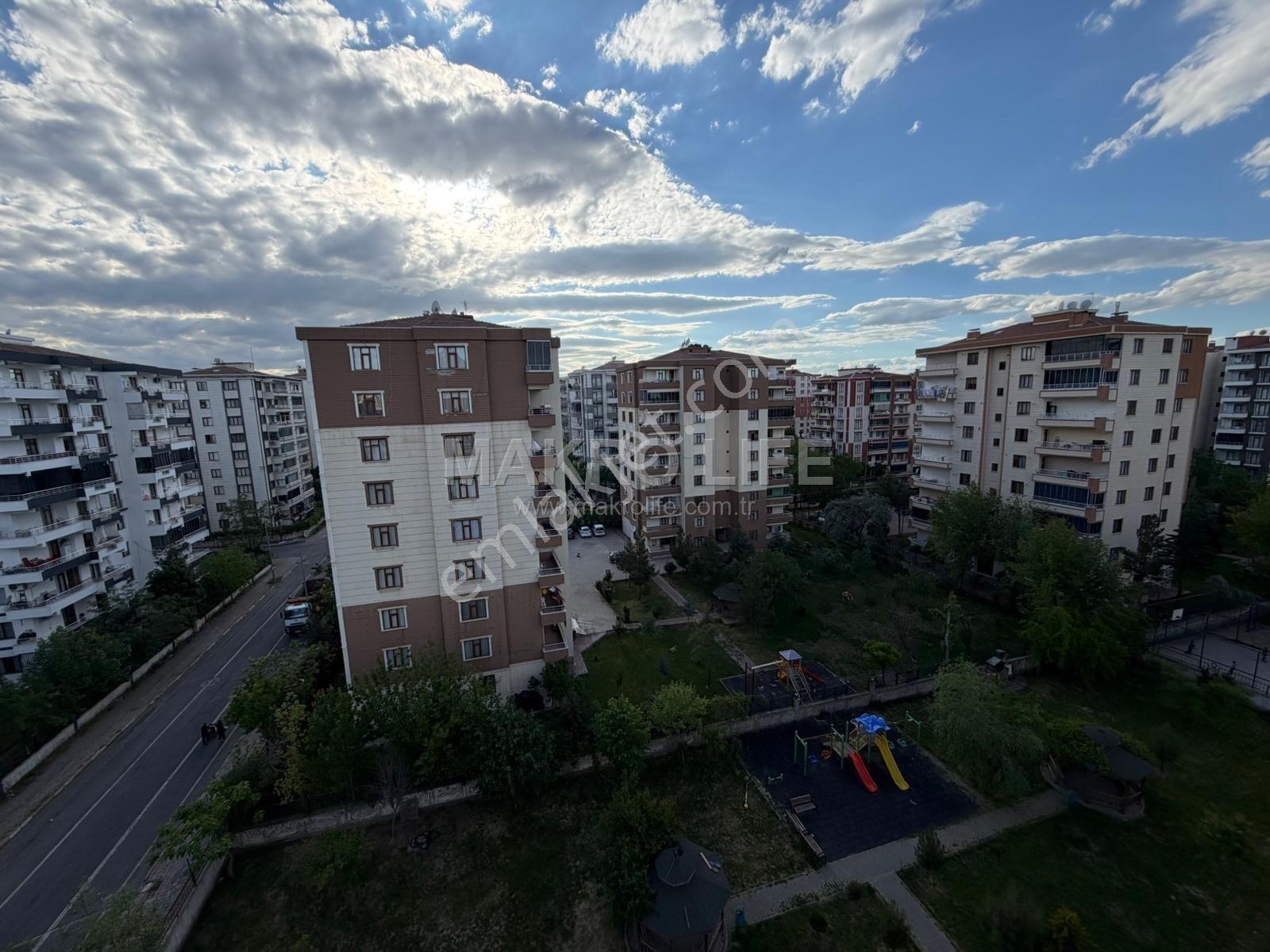 Bağcılarda 3+1 Ful Yapılı Satılık Daire - Görsel 28