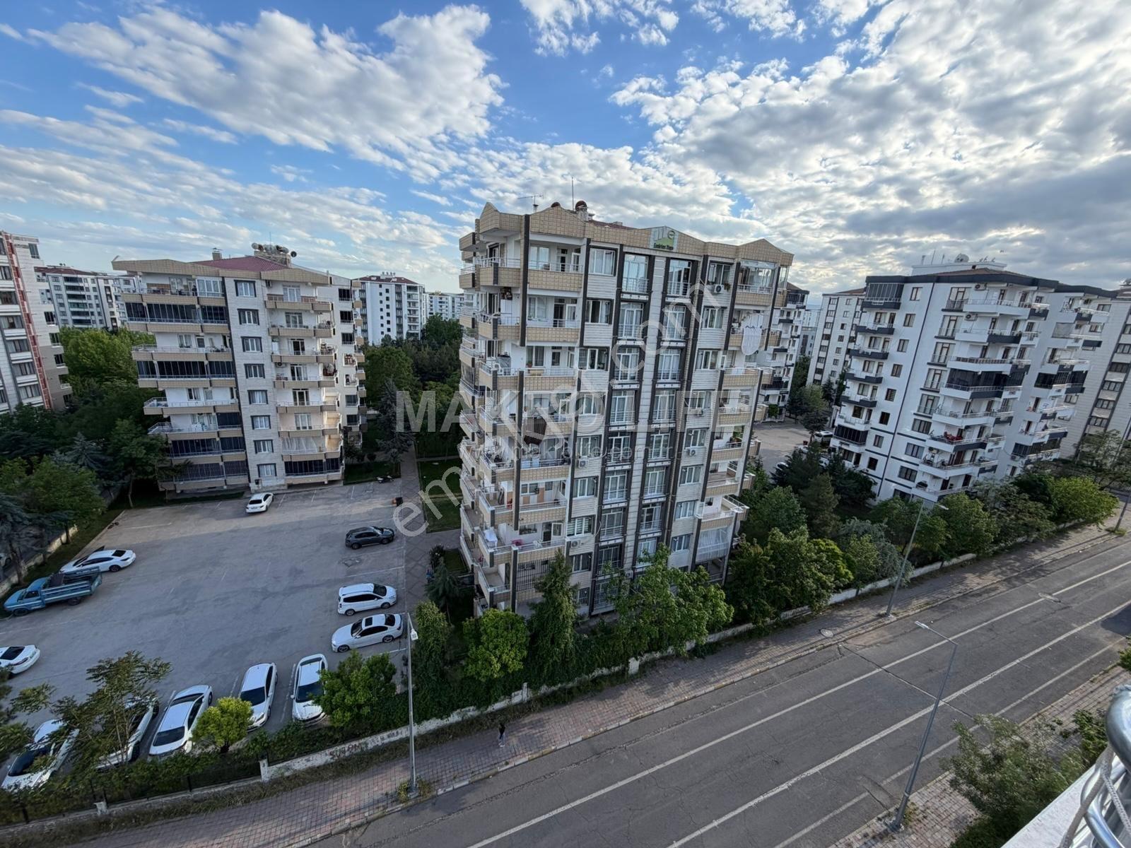 Bağcılarda 3+1 Ful Yapılı Satılık Daire - Görsel 11