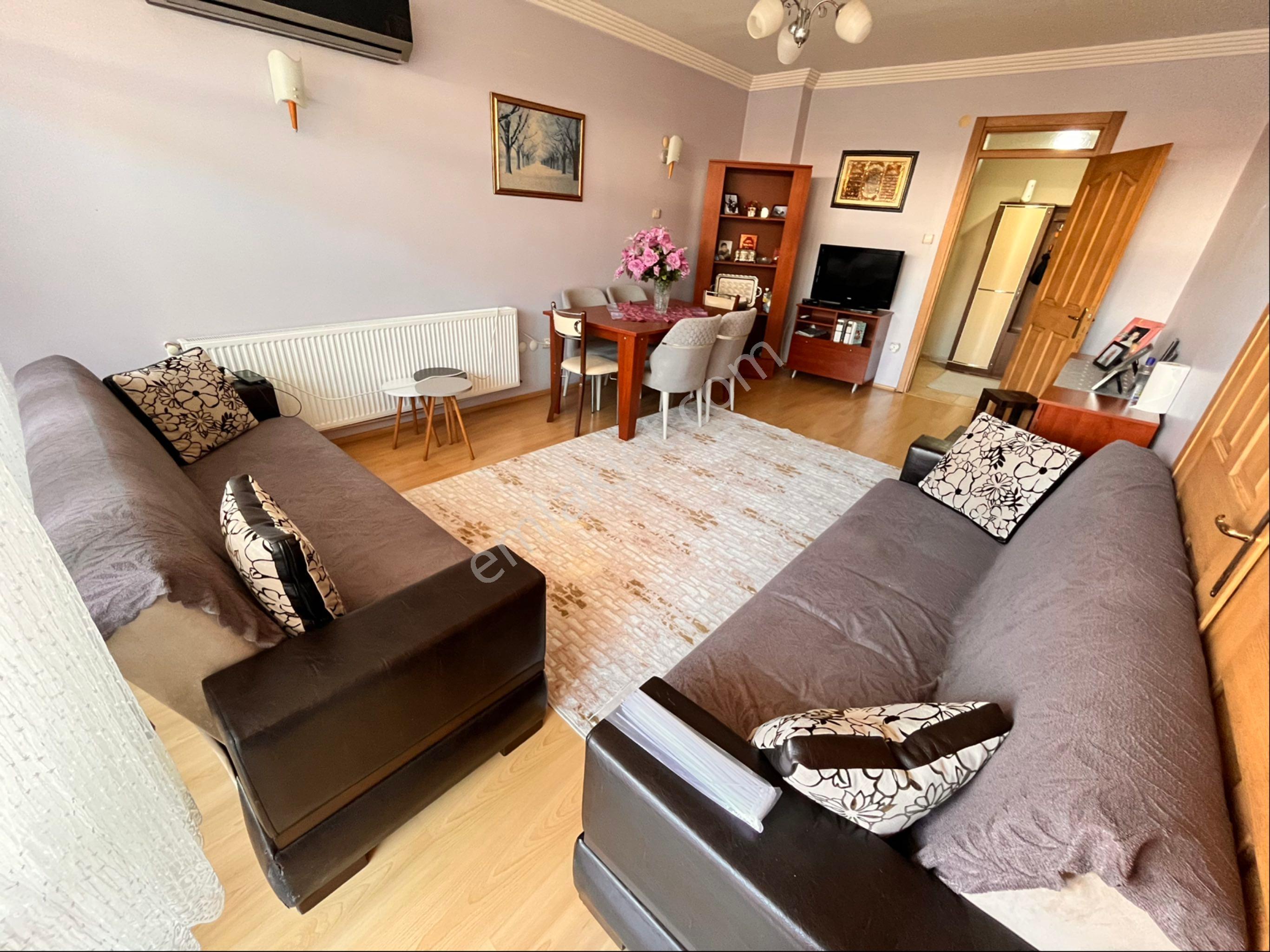 Mithatpaşa Cadde Yakını 3+1 120m2 Temiz Bakımlı Arakat Y.giriş Daire - Görsel 3