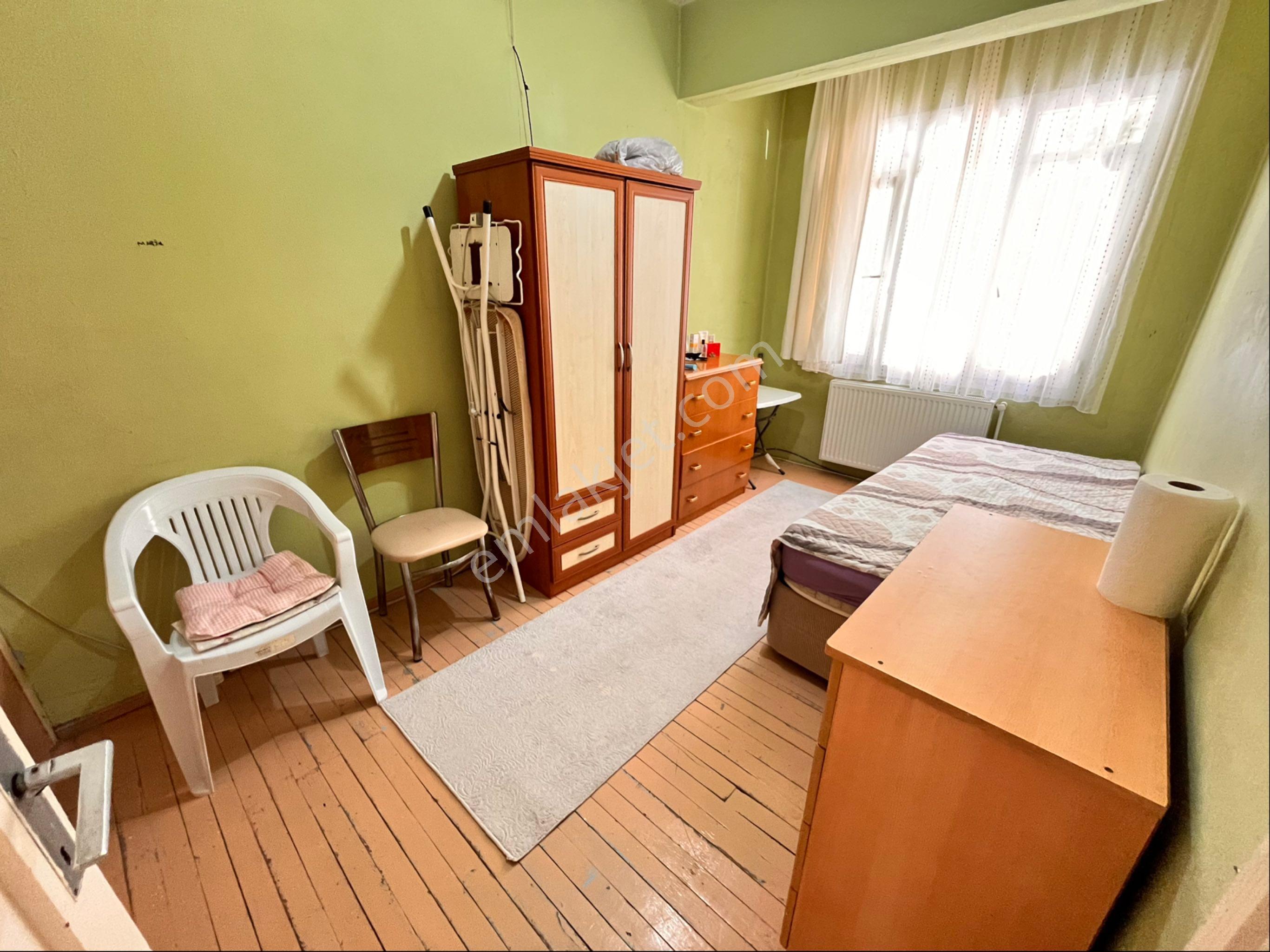 Mithatpaşa Cadde Yakını 3+1 120m2 Temiz Bakımlı Arakat Y.giriş Daire - Görsel 11
