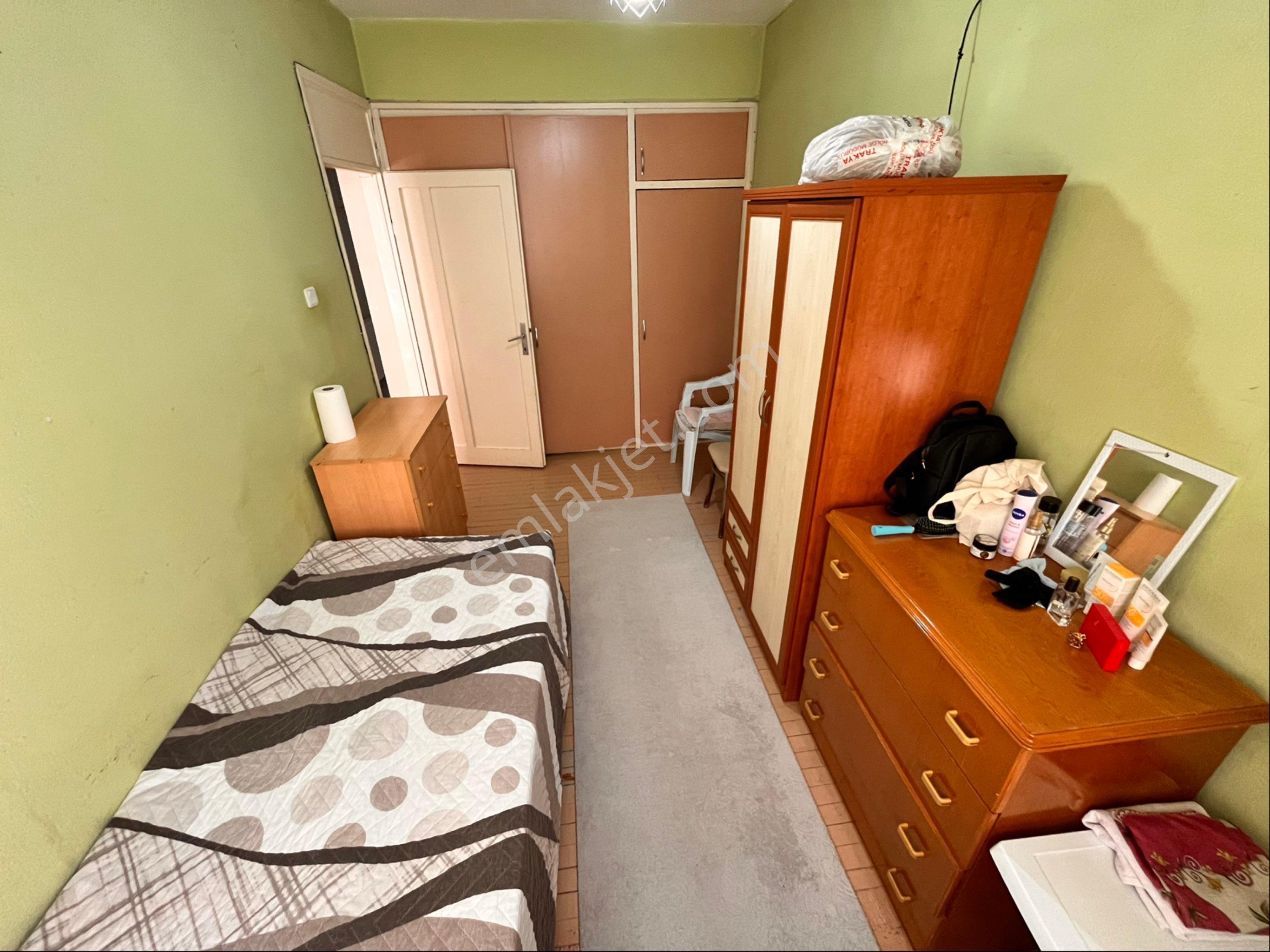 Mithatpaşa Cadde Yakını 3+1 120m2 Temiz Bakımlı Arakat Y.giriş Daire - Görsel 9