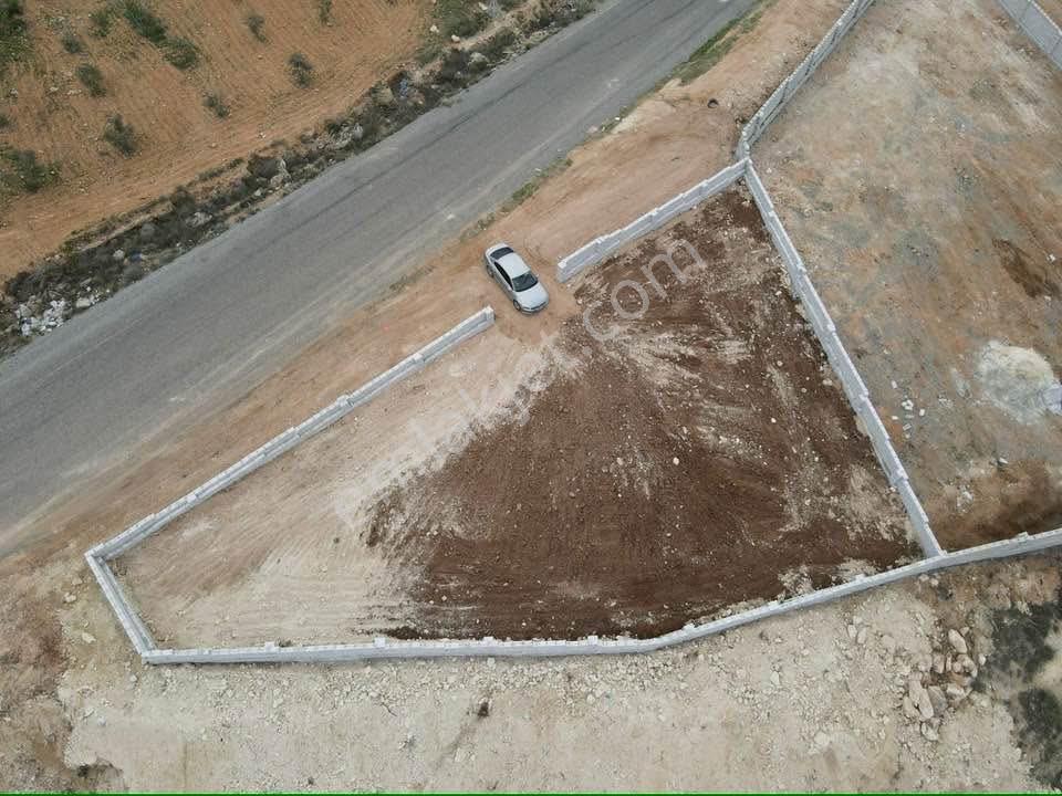 Oğuzelinde Asvalta Sıfır 700 Metre Etrafı Çevrili Fırsat Arazi - Görsel 6