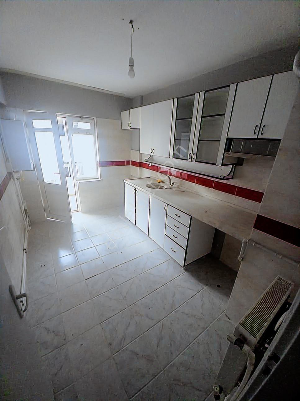 Ertuğrul Gazi Mh Gök Konut Sitesi Son Kat 3+1