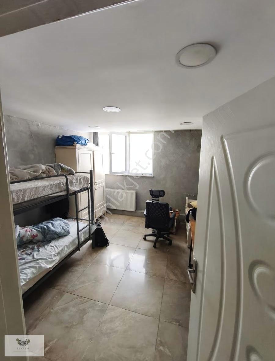 Bahçelievler E5 Cepeli İşhanında 200m2 3 Cü Kat İşyeri - Görsel 19