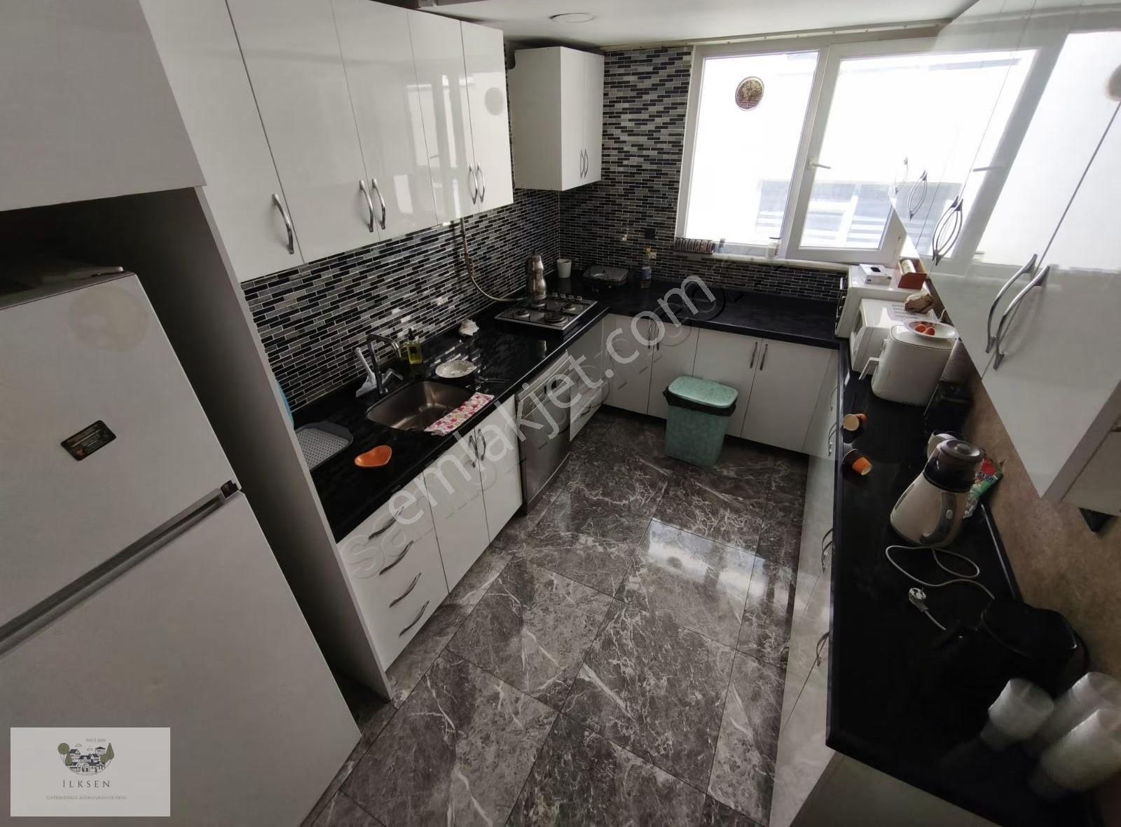 Bahçelievler E5 Cepeli İşhanında 200m2 3 Cü Kat İşyeri - Görsel 13