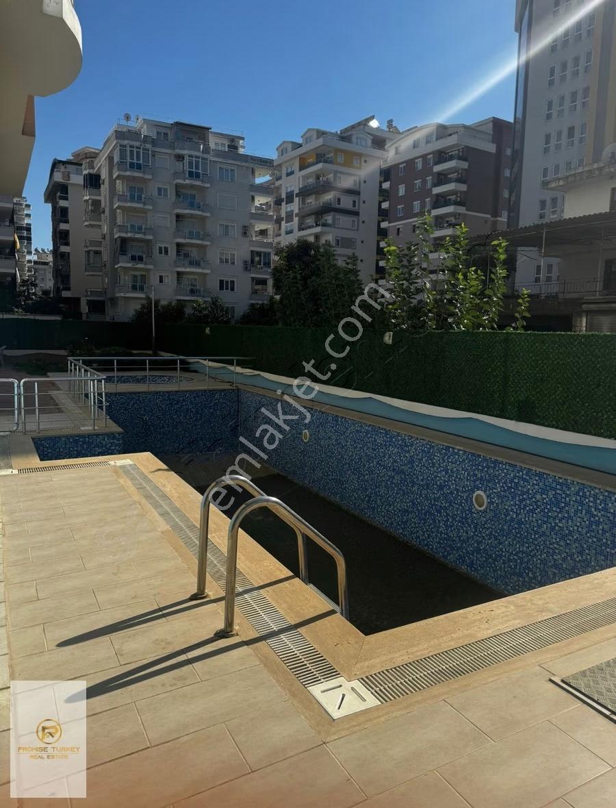 Mahmutlar'da Denize Yakın Satılık 1+1 Eşyalı Daire