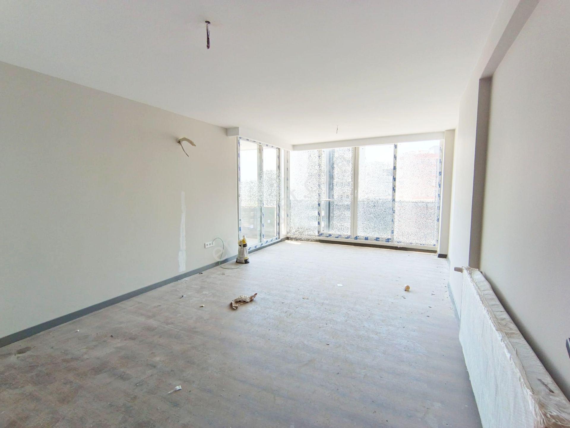 Bulvar Üzeri Sitede 7/24 Güvenlikli Full Sosyal Donanımlı Sitede Kapalı Mutfak 3+1 - Görsel 31