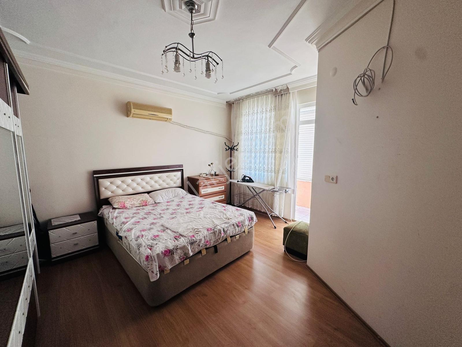 Şekerhane Mahallesi Eşyalı Kiralık 3+1 Daire - Görsel 4