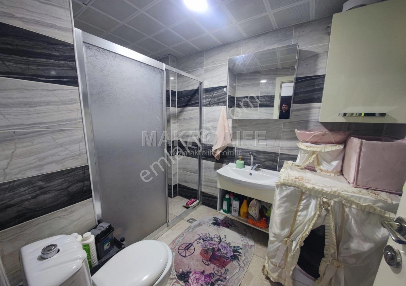 Makro Life Gayrimenkul'den Bağcılarda Acil Satılık 2+1 Daire - Görsel 15