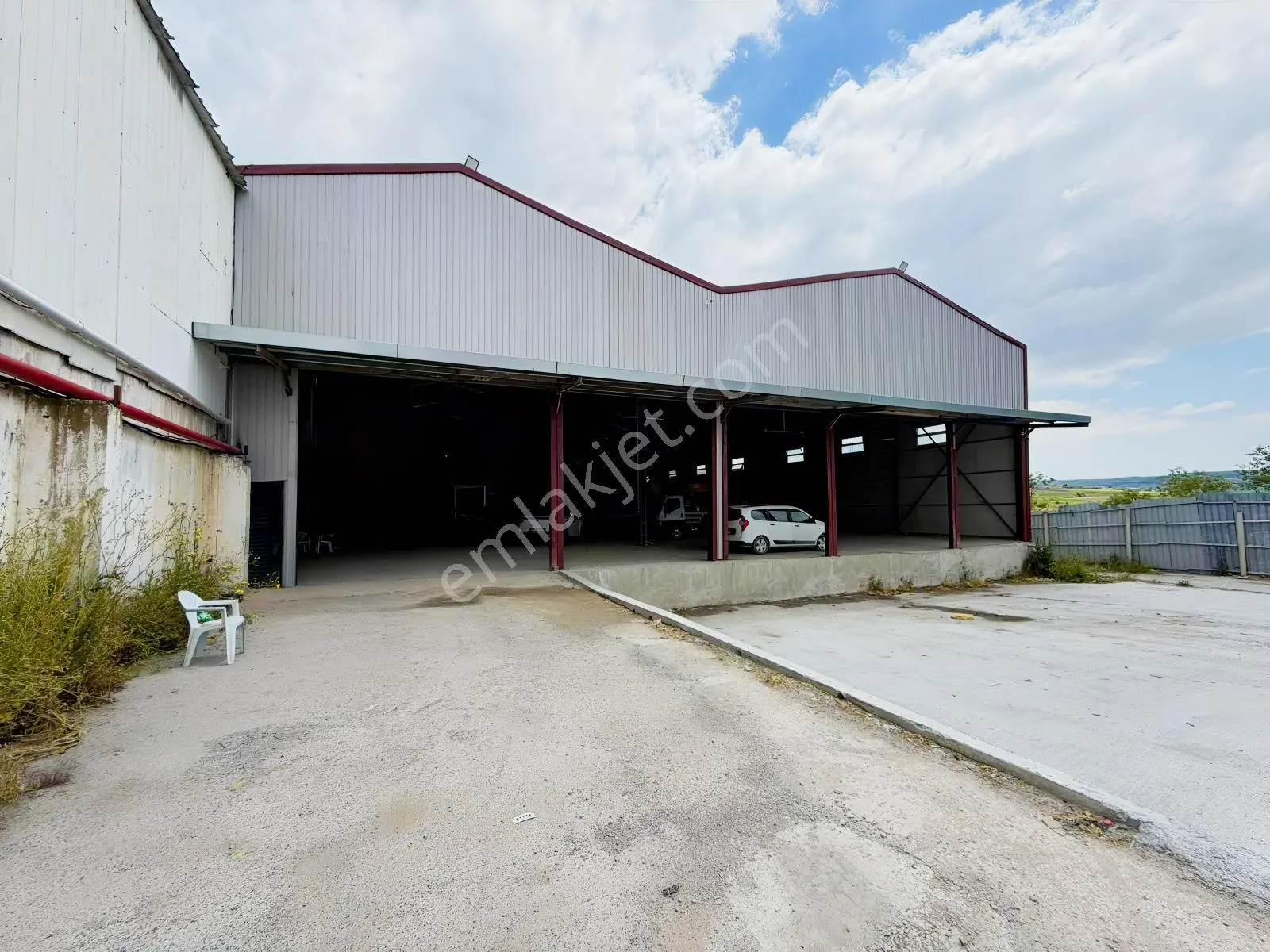 Hadımköy Yeşilbayırda Kiralık 2200m2 Depo - Görsel 2