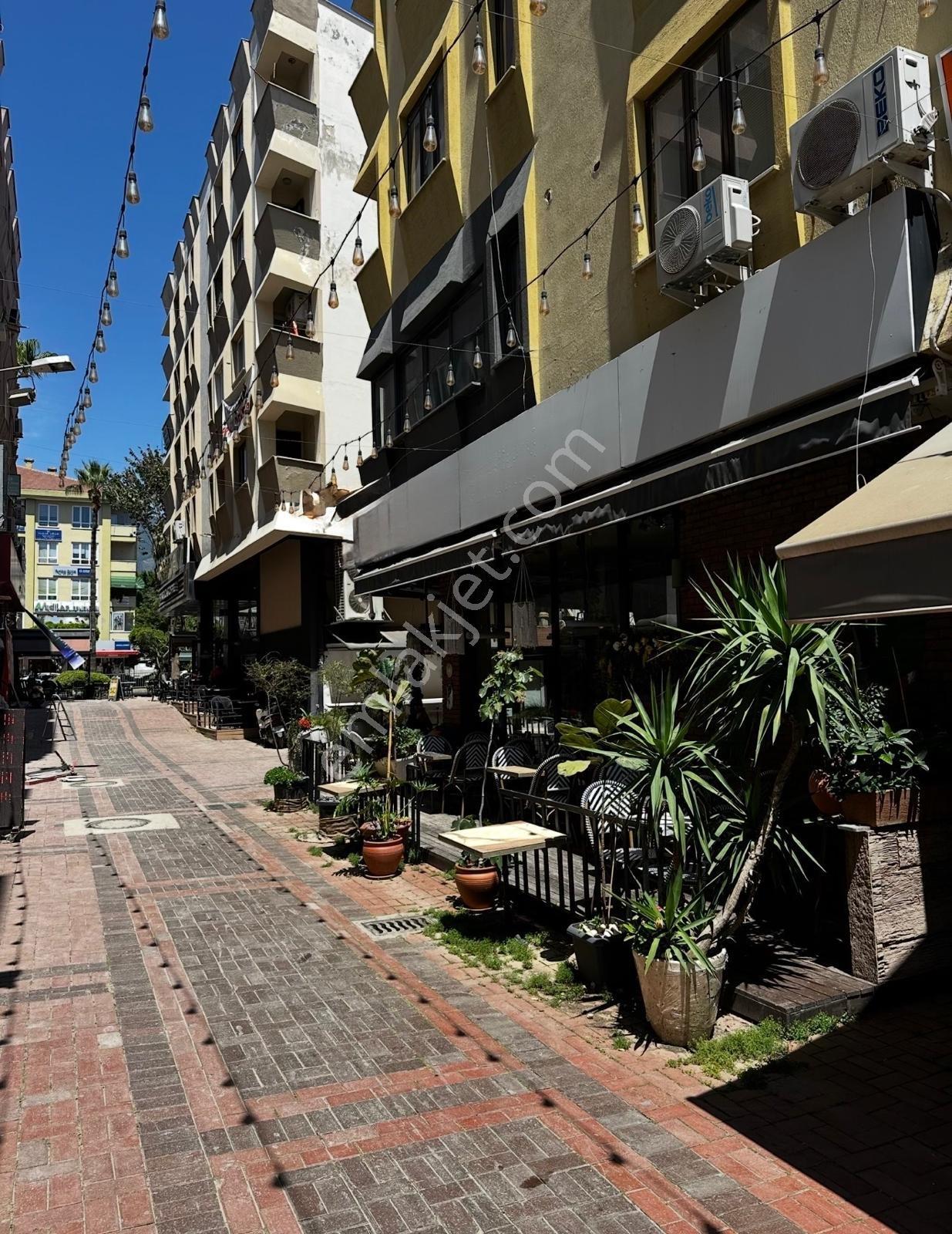 Alanya Atatürk Caddesinde Devren Kiralık Cafe - Görsel 5