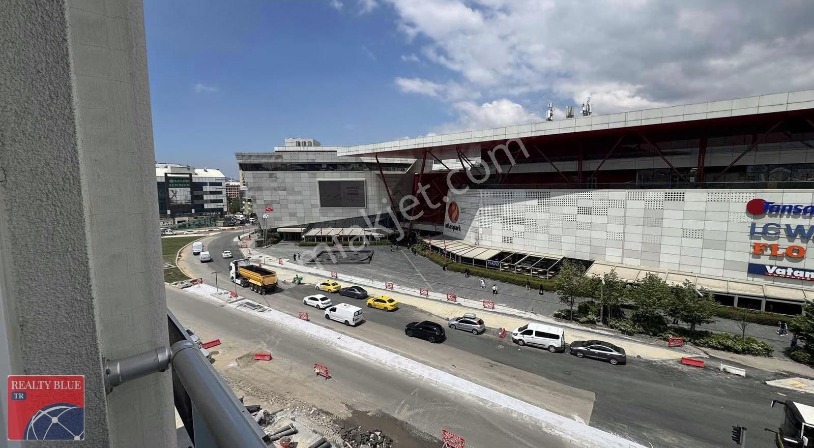 Sultanbeylinin En Görünür Noktasında Şık Ofis - Görsel 7