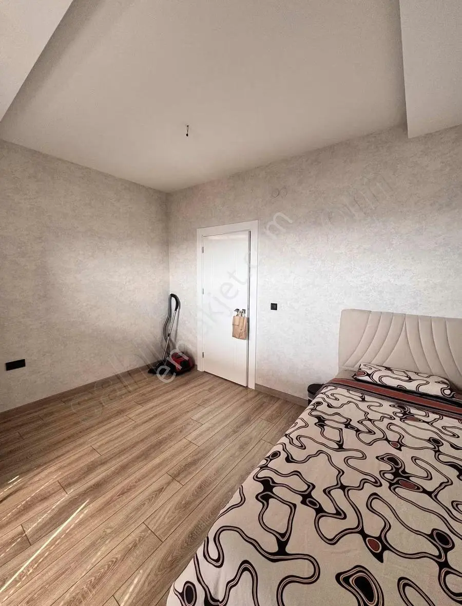 Downtown'da Satılık 4+1 Temiz Dubleks Daire