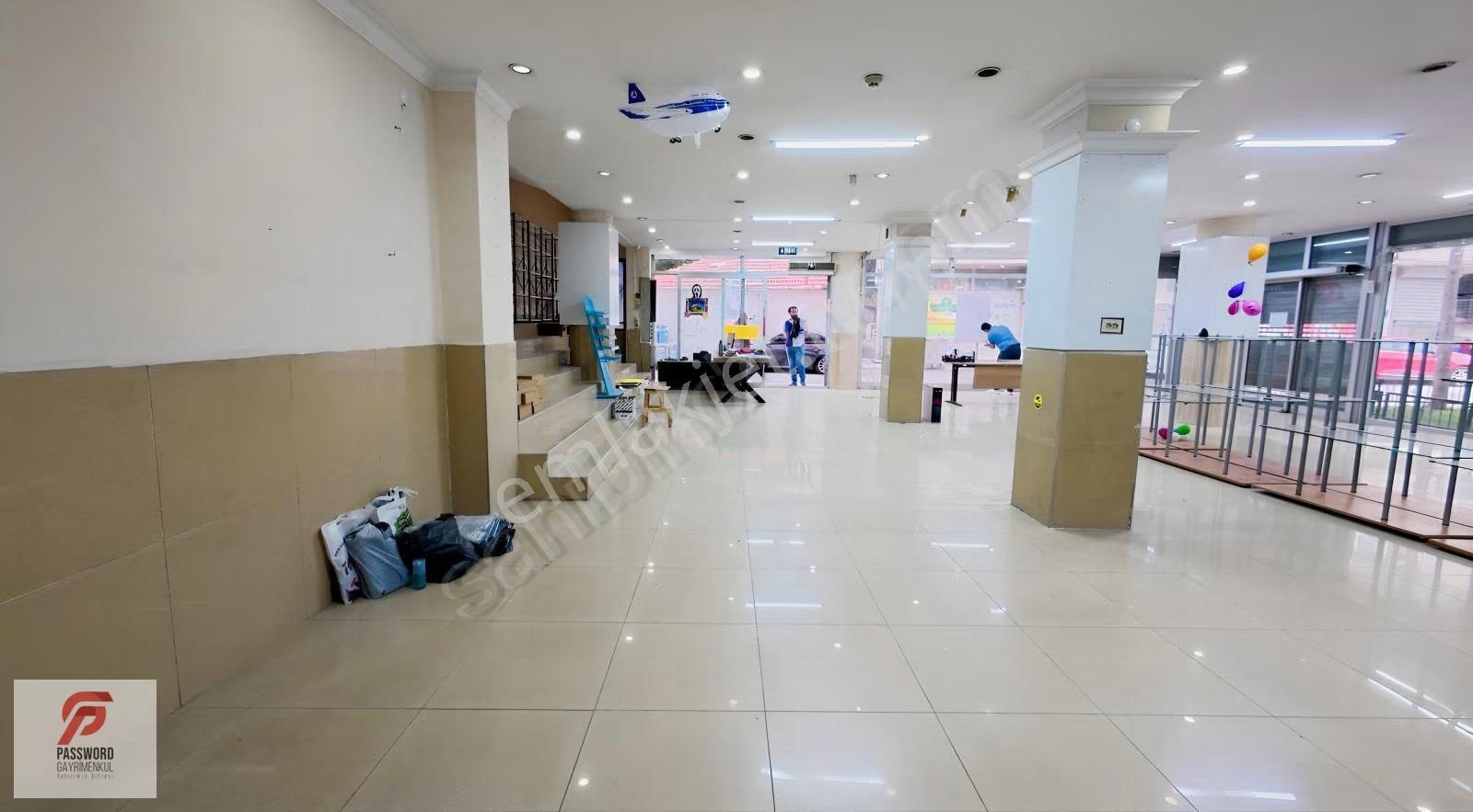 Bayraklı Refik Şevket İnce'de Kiralık 177 M² Köşe Dükkan - Görsel 22