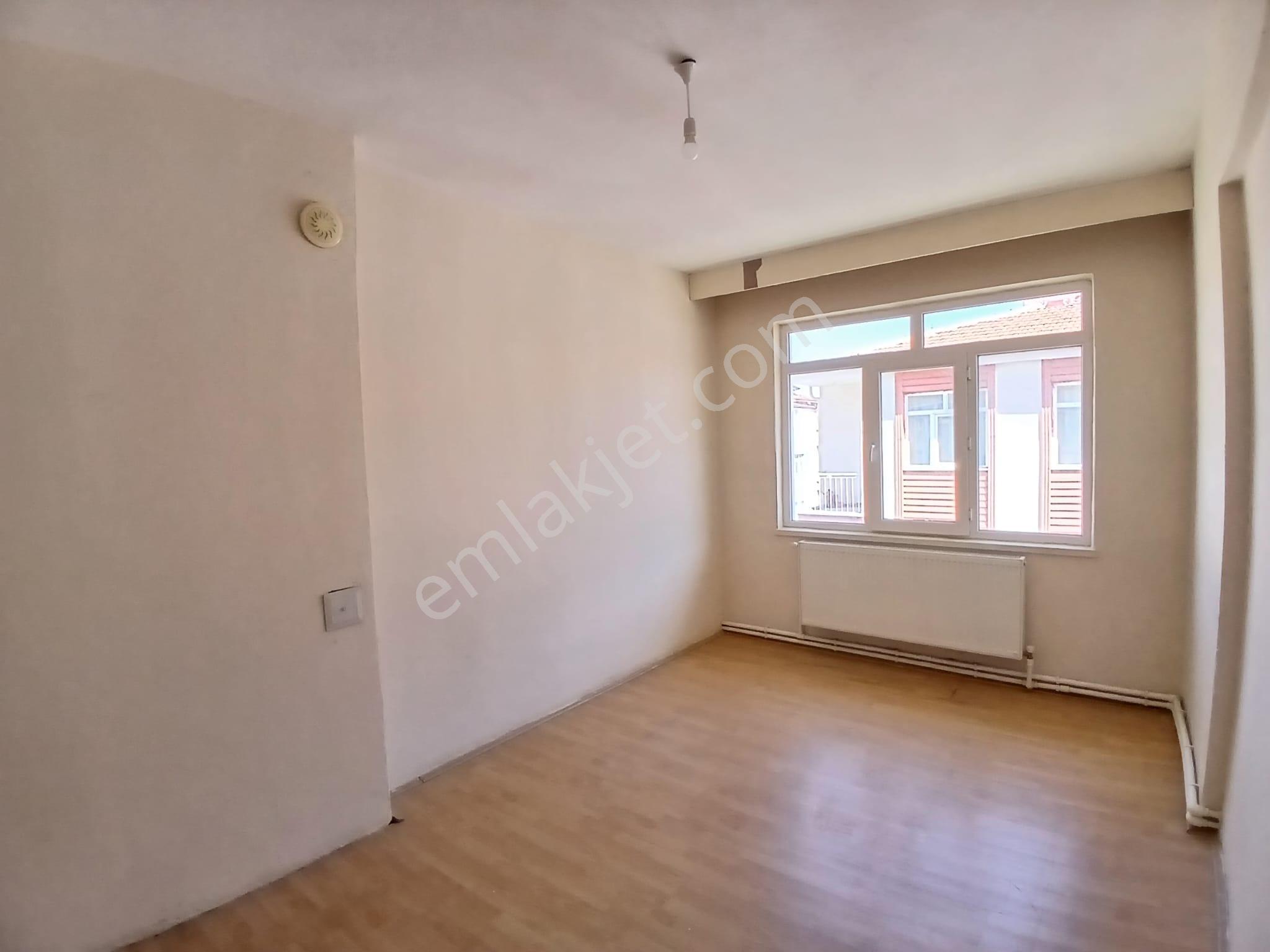 Akçay Emlak'tan Akşehir Atatürk Ortaokulu Civarı Doğalgazlı Kiralık 3+1 Daire - Görsel 13
