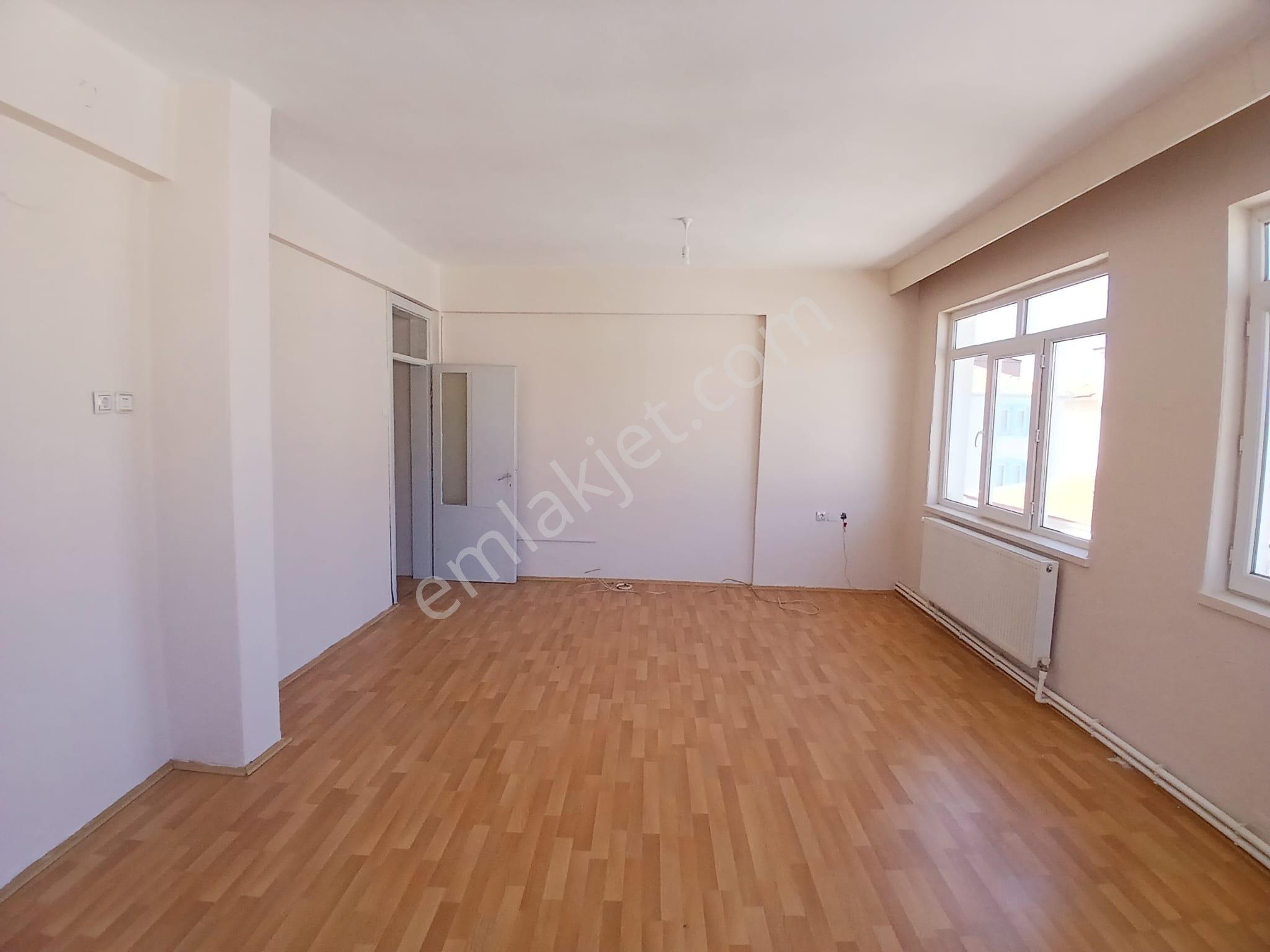 Akçay Emlak'tan Akşehir Atatürk Ortaokulu Civarı Doğalgazlı Kiralık 3+1 Daire - Görsel 31