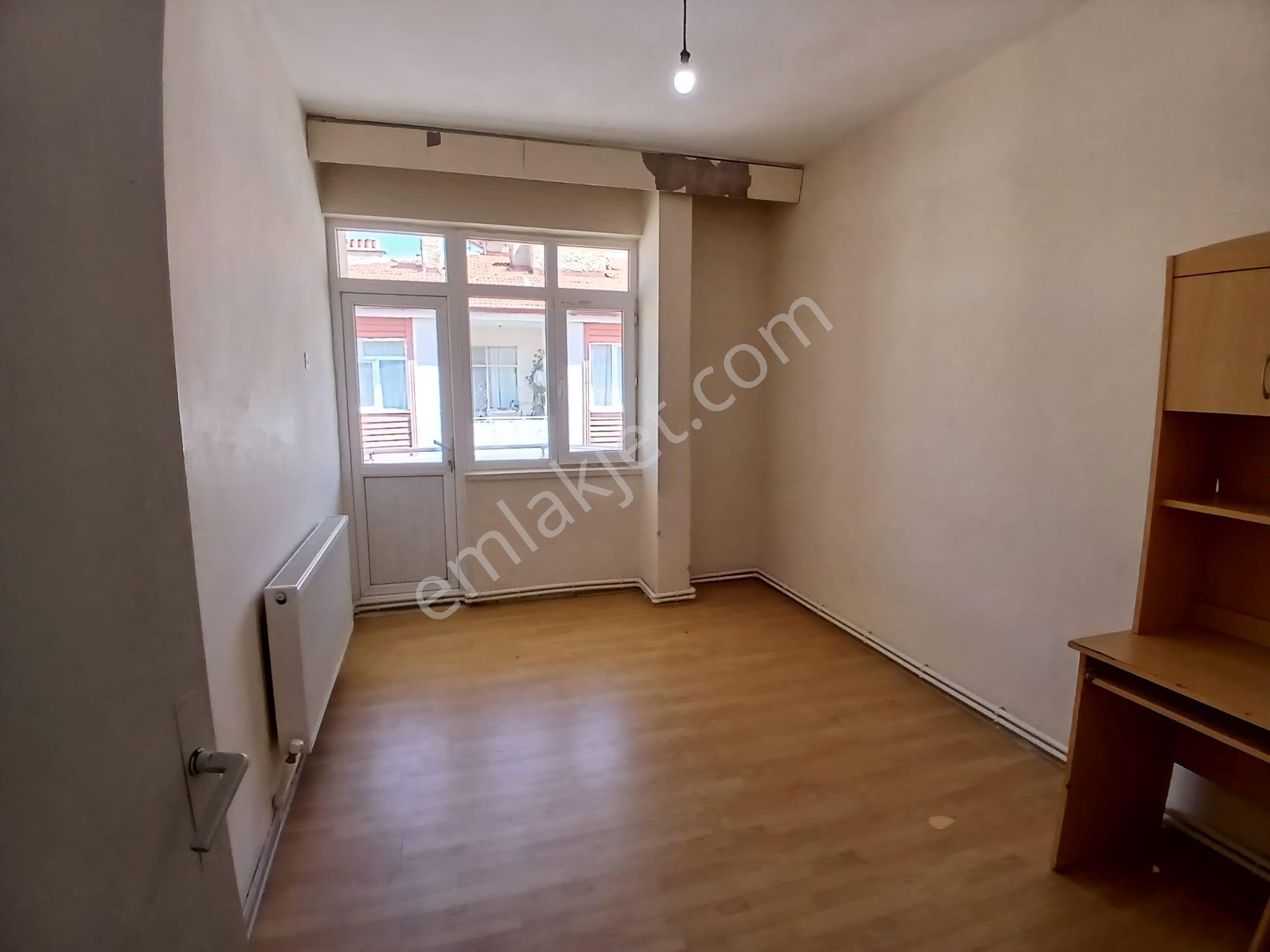 Akçay Emlak'tan Akşehir Atatürk Ortaokulu Civarı Doğalgazlı Kiralık 3+1 Daire - Görsel 35