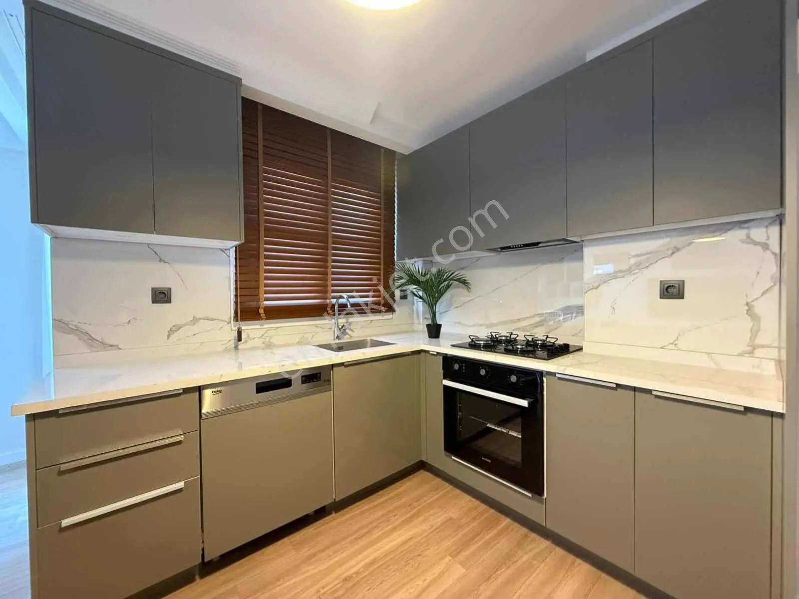 Kıyıboyu Akdeniz Koleji Yanı Site İçi Sıfır 2+1 Satılık Daire - Görsel 4