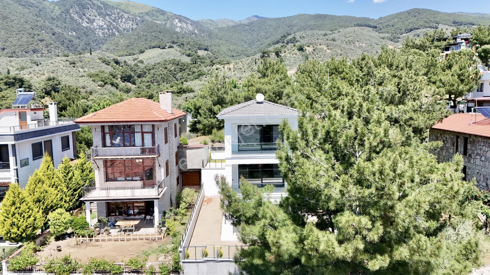 Mahmut İşler'den Gürede 285m2 Arsa Tam Müstakil 4+1 Lüks Vill - Görsel 3