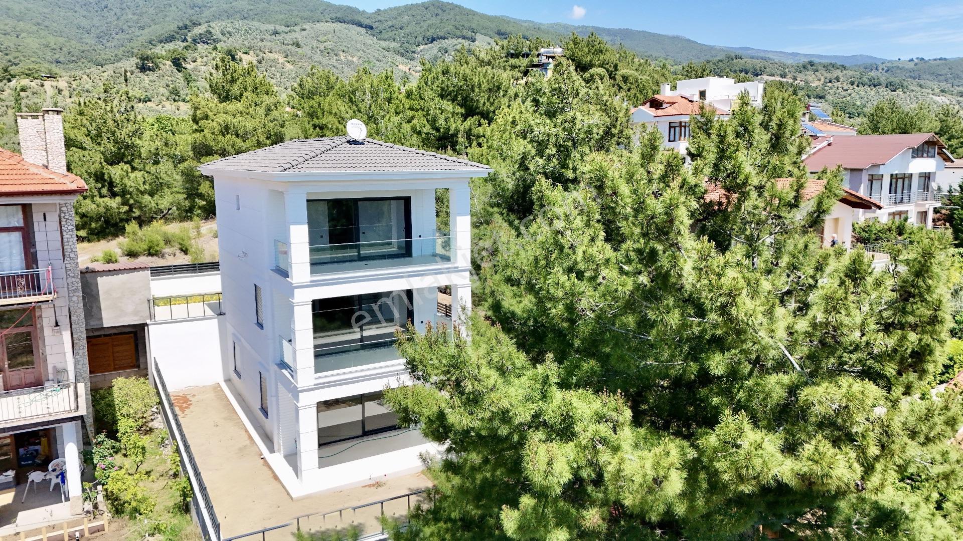 Mahmut İşler'den Gürede 285m2 Arsa Tam Müstakil 4+1 Lüks Vill - Görsel 4