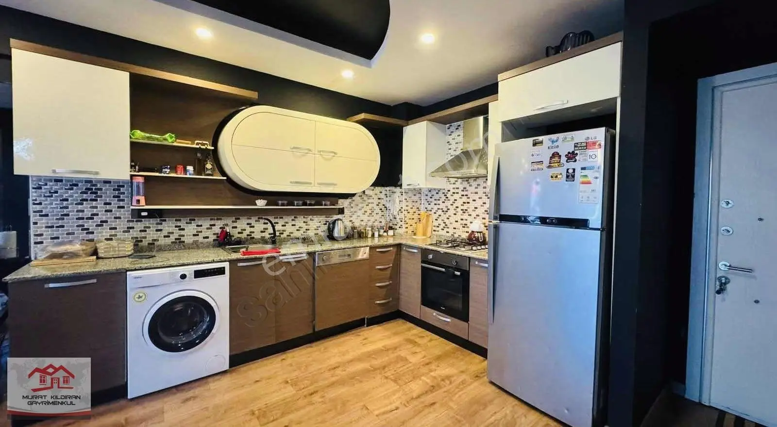 Hamam Saunalı Lüks Sitede Takaslı 1+1 Daıre - Görsel 2