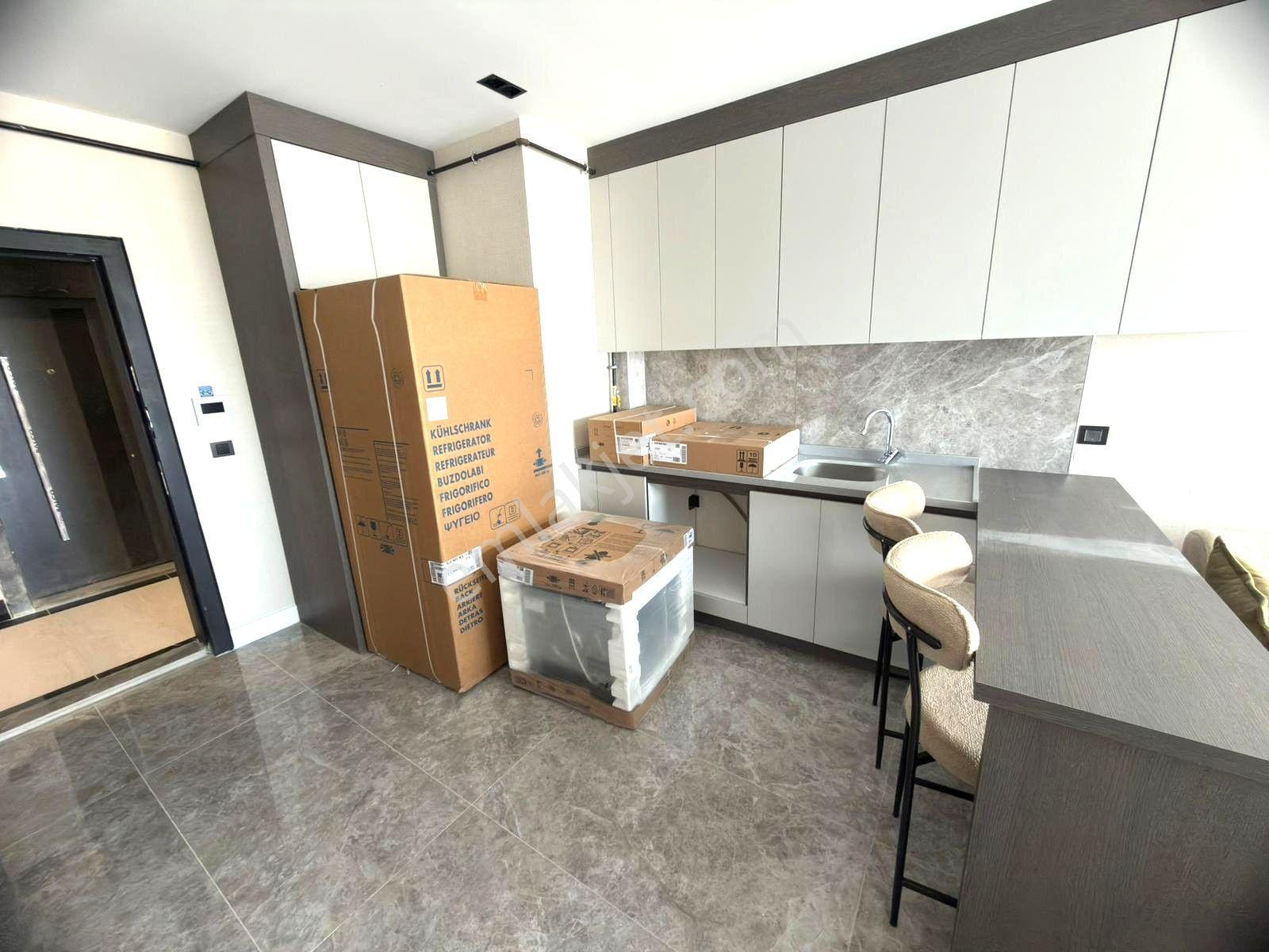 Tacin Mahallesinde Hastane Yakınında Kiralık Lüx1+1 Stüdyo Daire - Görsel 7