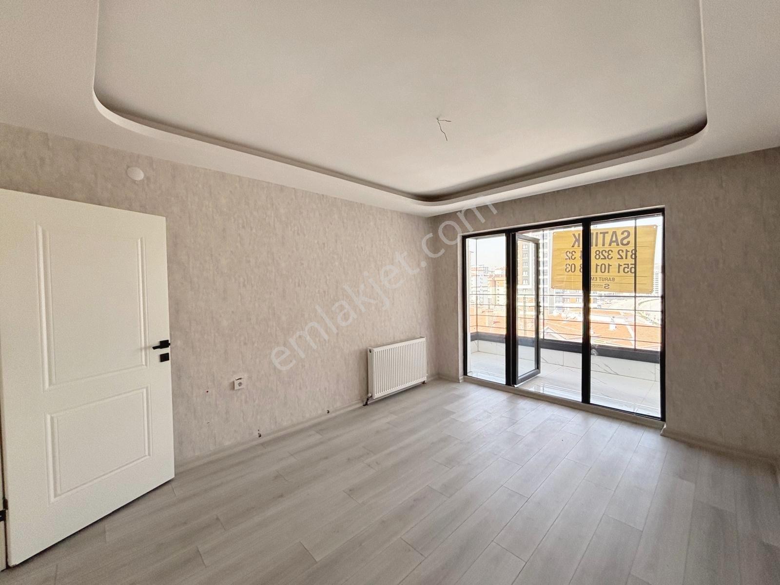 Barut'tan Cadde Üzeri Güney C. Manzaralı 4+1 Site Dairesi 8. Kat - Görsel 14
