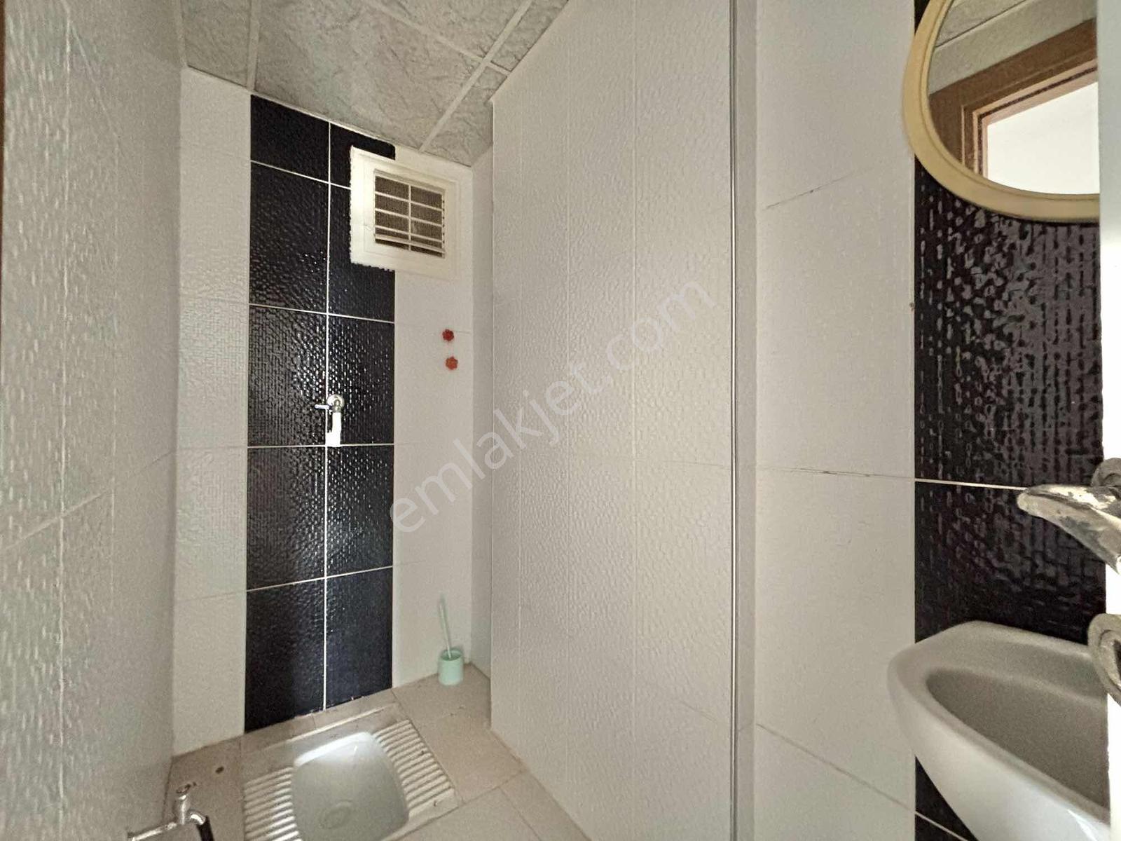Fevzi Çakmakta Havuzlu Site İçi Arakat 3+1 Geniş Kiralık Daire - Görsel 18