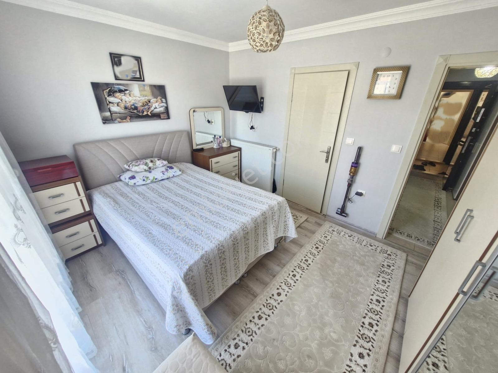 Hastane Karşısında 2+1 Doğalgazlı Arakat Ön Cephe Daire - Görsel 21