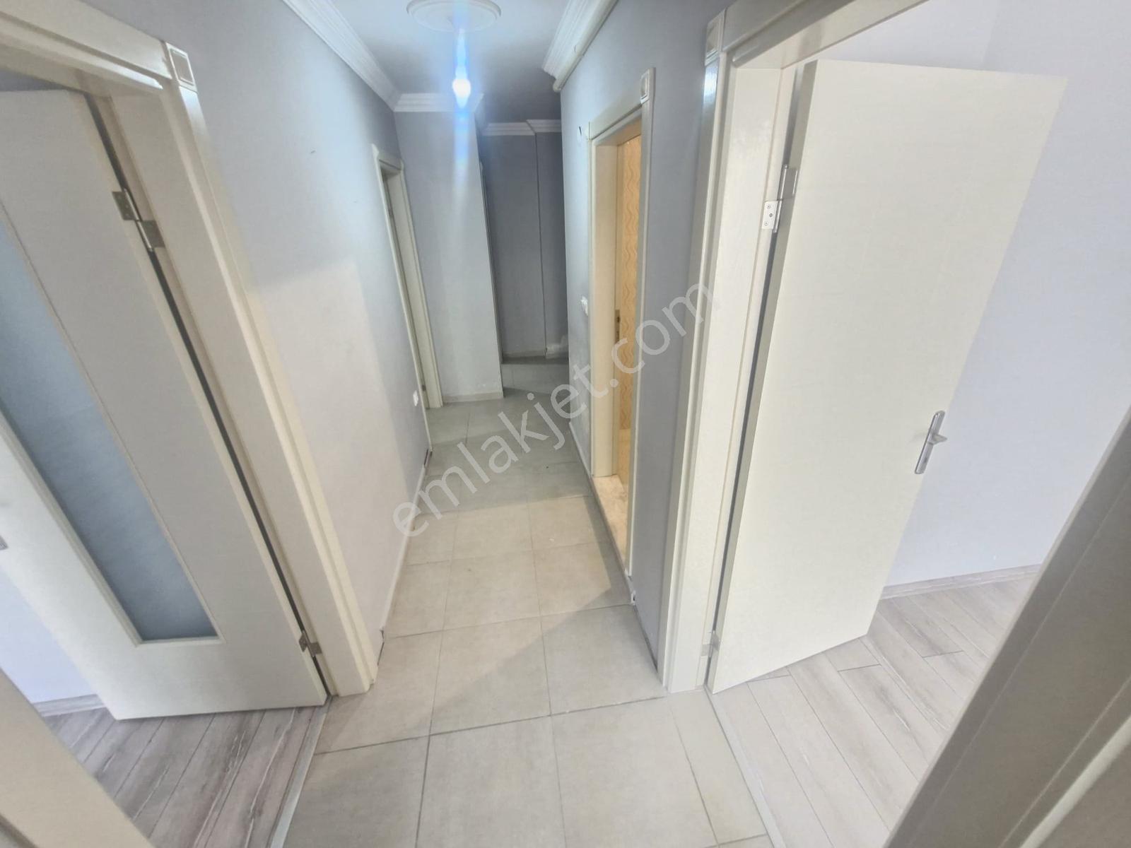 Mithatpaşa Mah.de 3+1 Ebeveny Banyolu Doğalgazlı Daire - Görsel 22