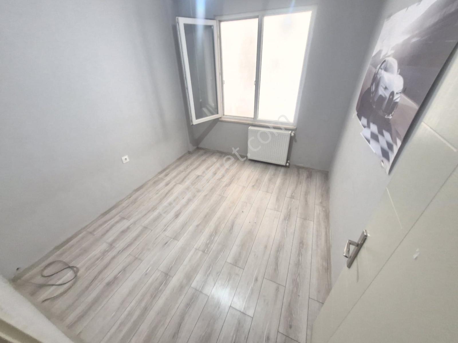 Mithatpaşa Mah.de 3+1 Ebeveny Banyolu Doğalgazlı Daire - Görsel 29