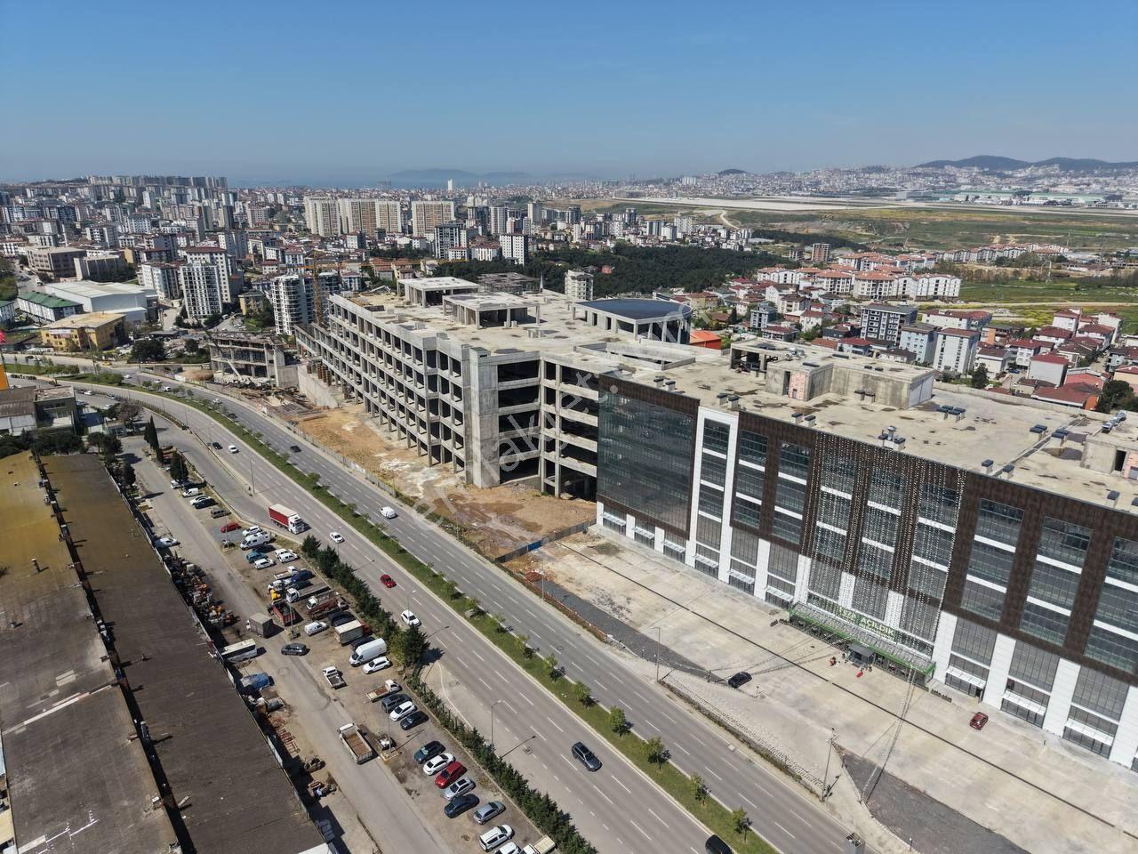 Tuzla'da Satılık Ferah 4 Dükkan - Görsel 2