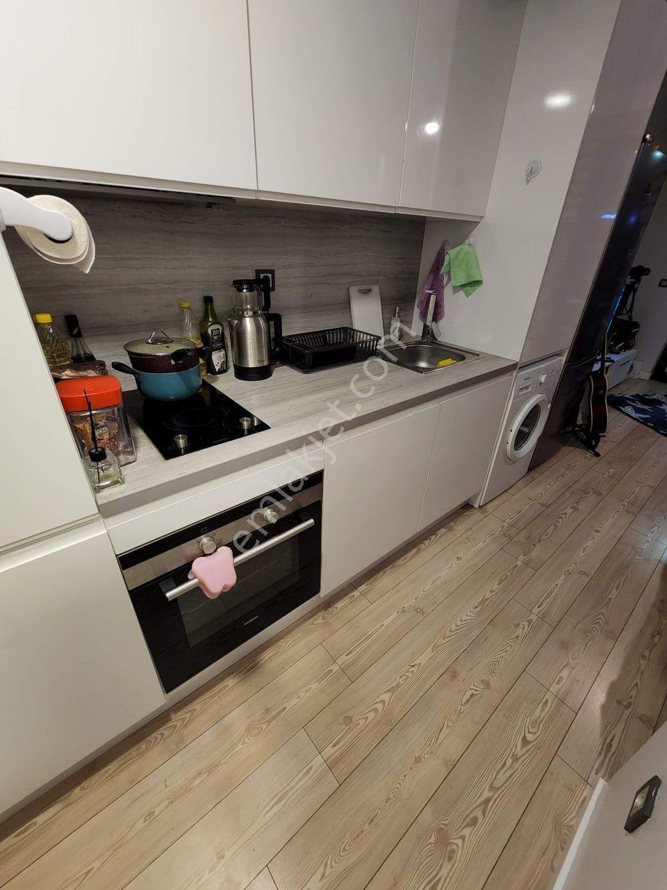 İstanbul Küçükçekmece'de 1+0 Satılık Daire - Görsel 2