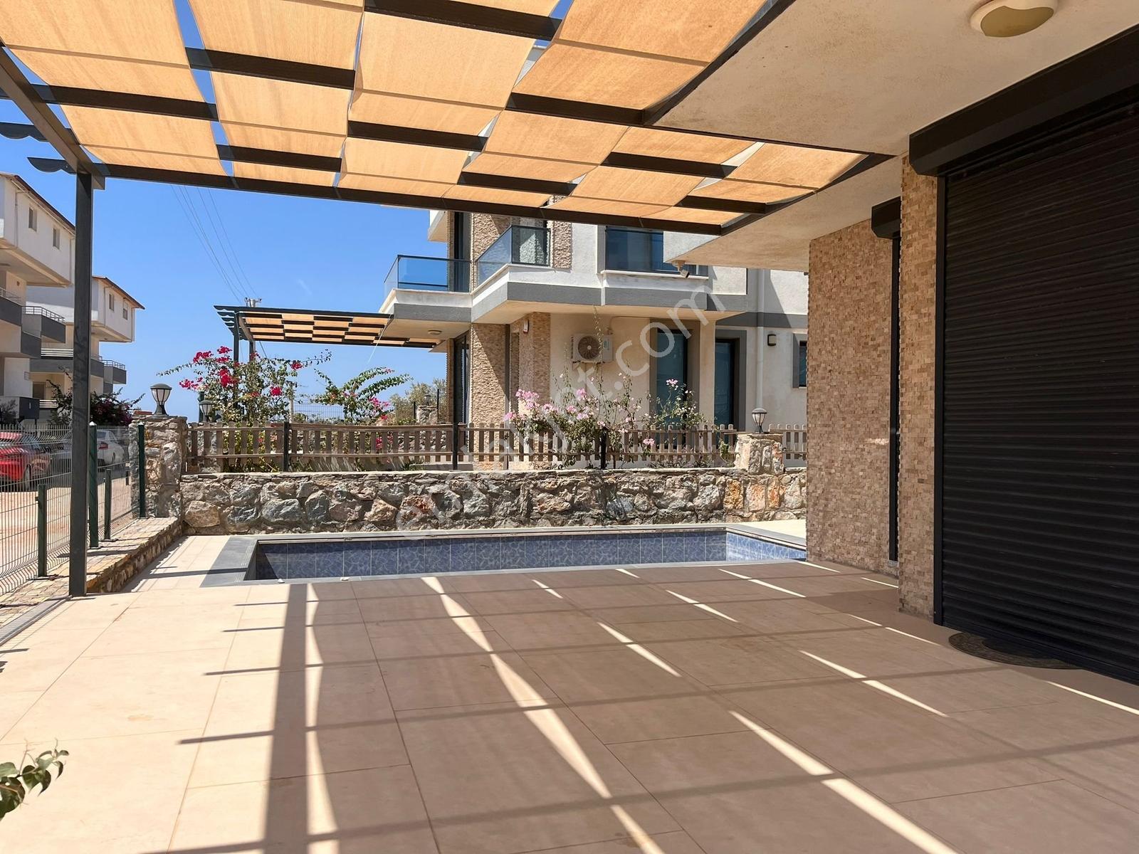 Akbük'de Full Deniz Manzaralı Müstakil Villa - Görsel 29