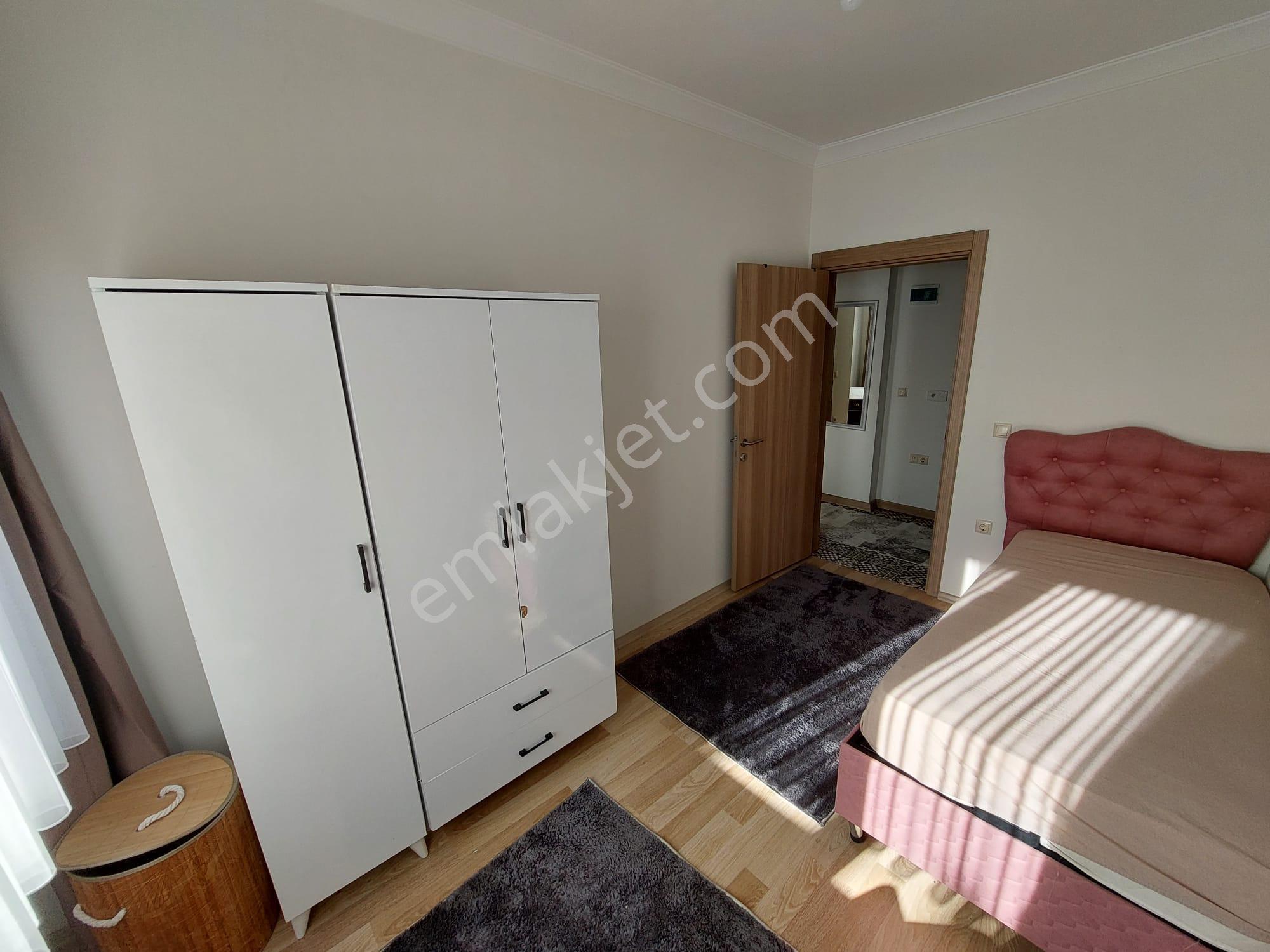 Çamlık Sitesinde Kombi Petek Cam Balkonlu 2+1 Güney Cephe Satılık - Görsel 21