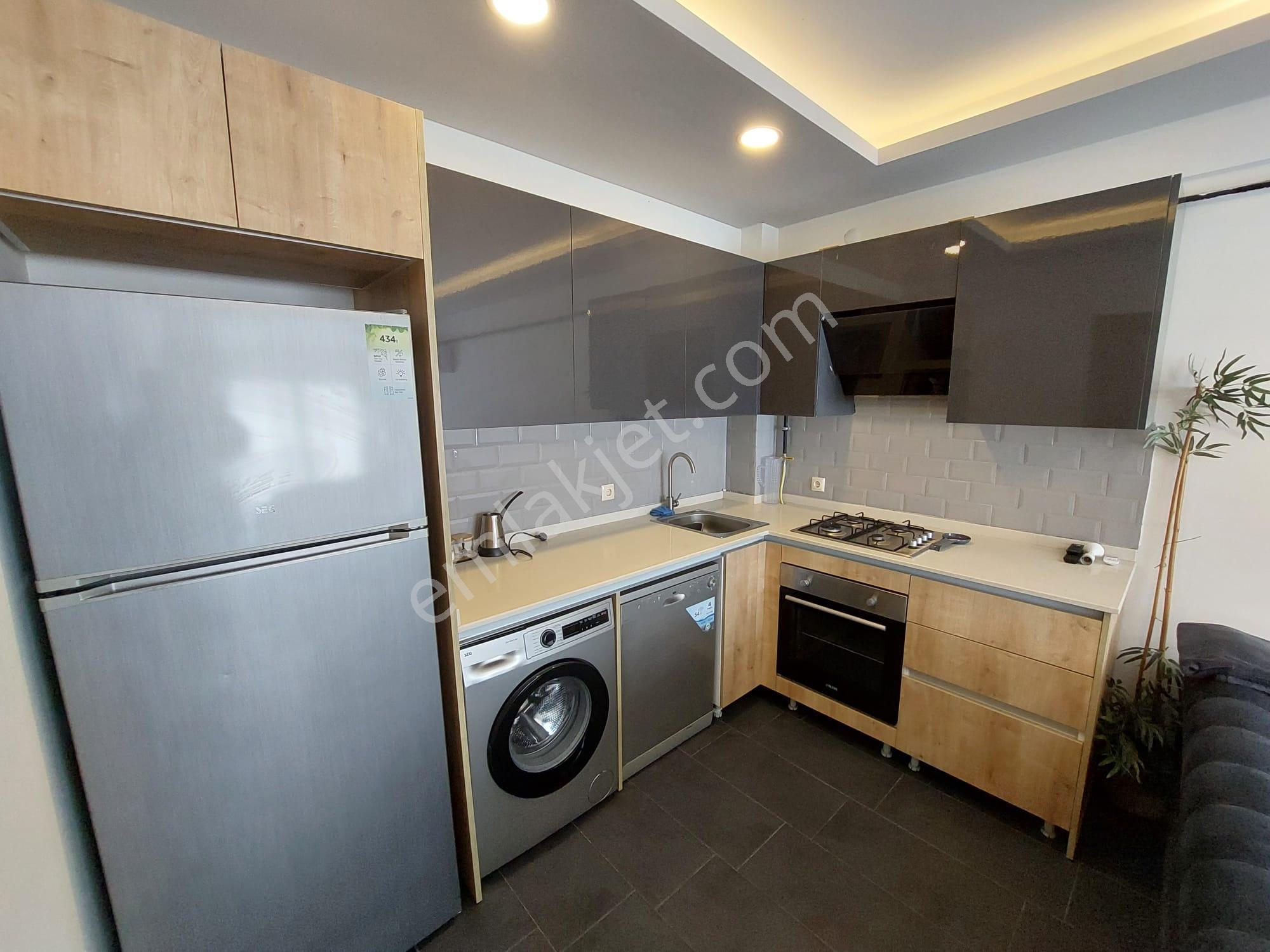 Çamlık Sitesinde Kombi Petek Cam Balkonlu 2+1 Güney Cephe Satılık - Görsel 18