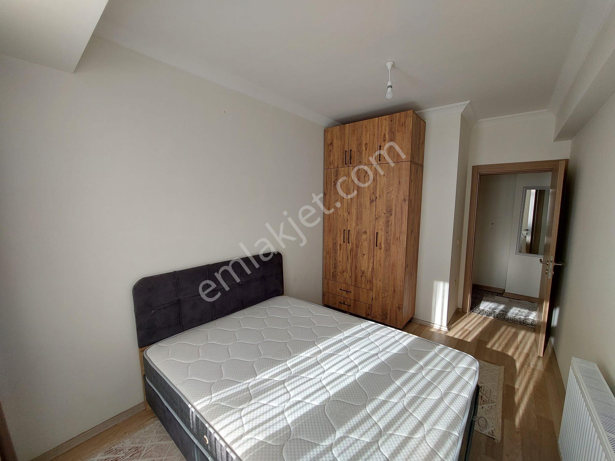 Çamlık Sitesinde Kombi Petek Cam Balkonlu 2+1 Güney Cephe Satılık - Görsel 27