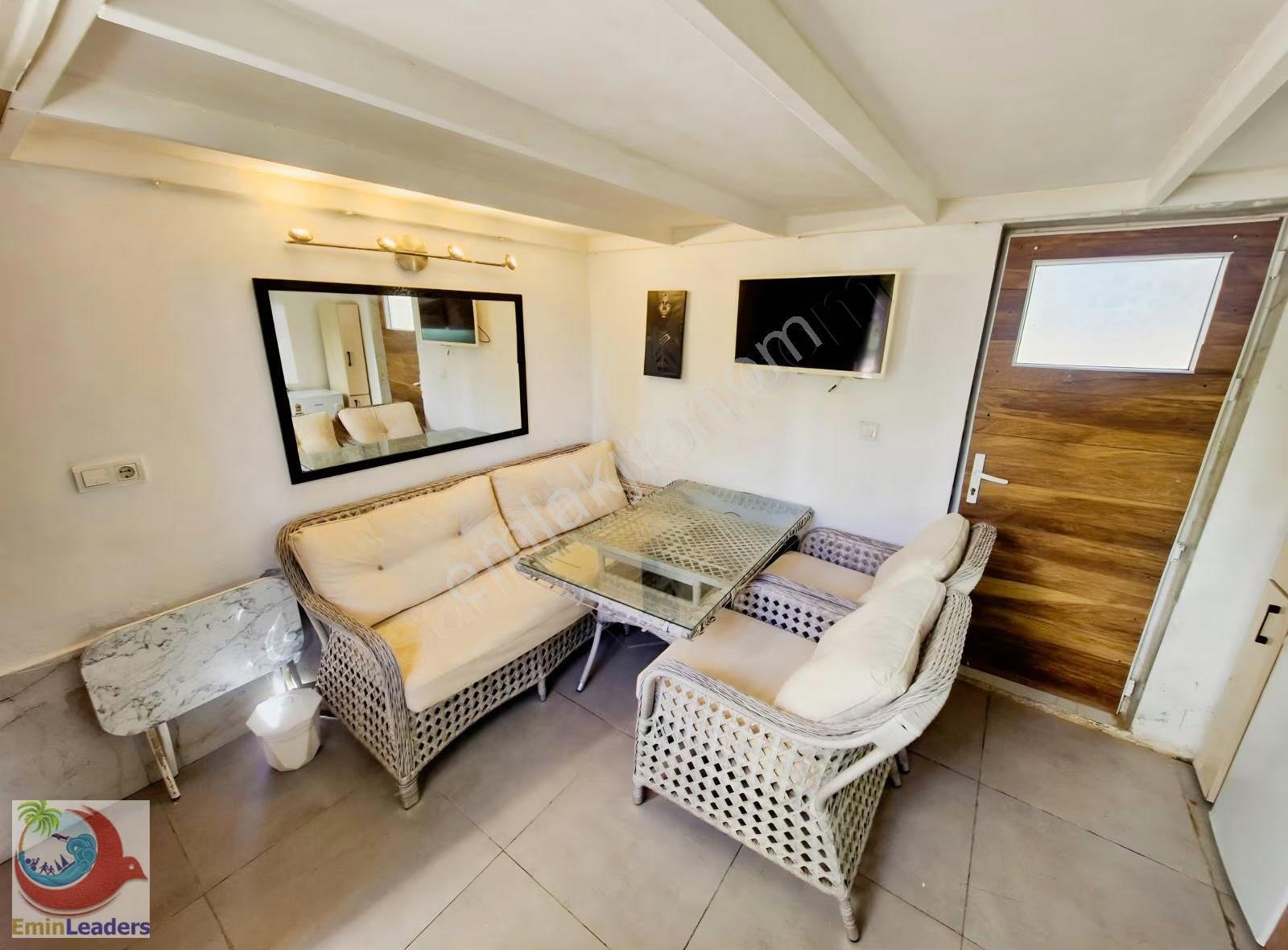 Konyaaltı Liman Residence 1+1 Havuzlu Eşyalı Balkonlu - Görsel 10
