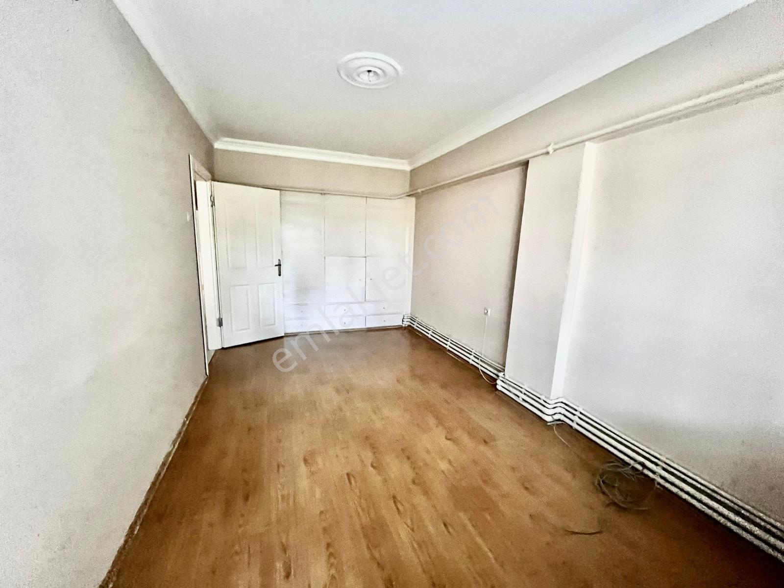 Remax Advantage'den Çarşı Merkezinde Masrafsız 2+1 Geniş Daire - Görsel 14