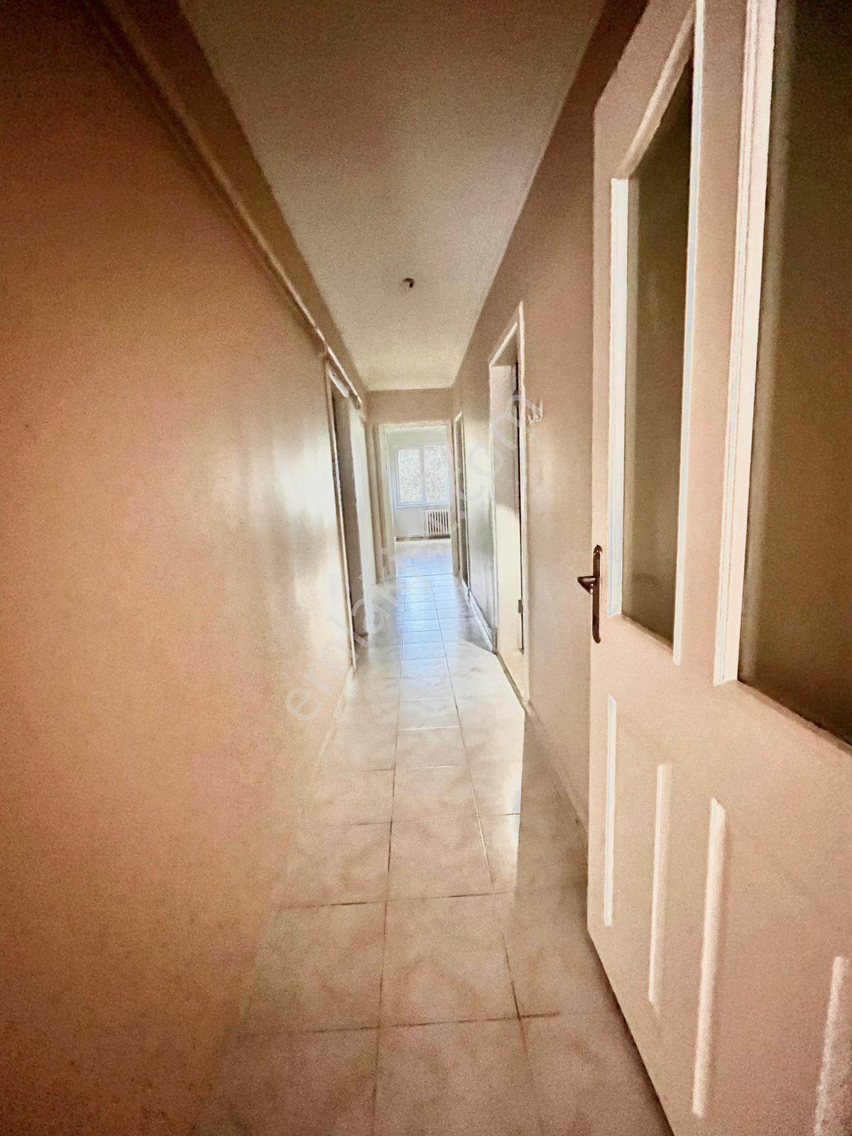 Remax Advantage'den Çarşı Merkezinde Masrafsız 2+1 Geniş Daire - Görsel 13