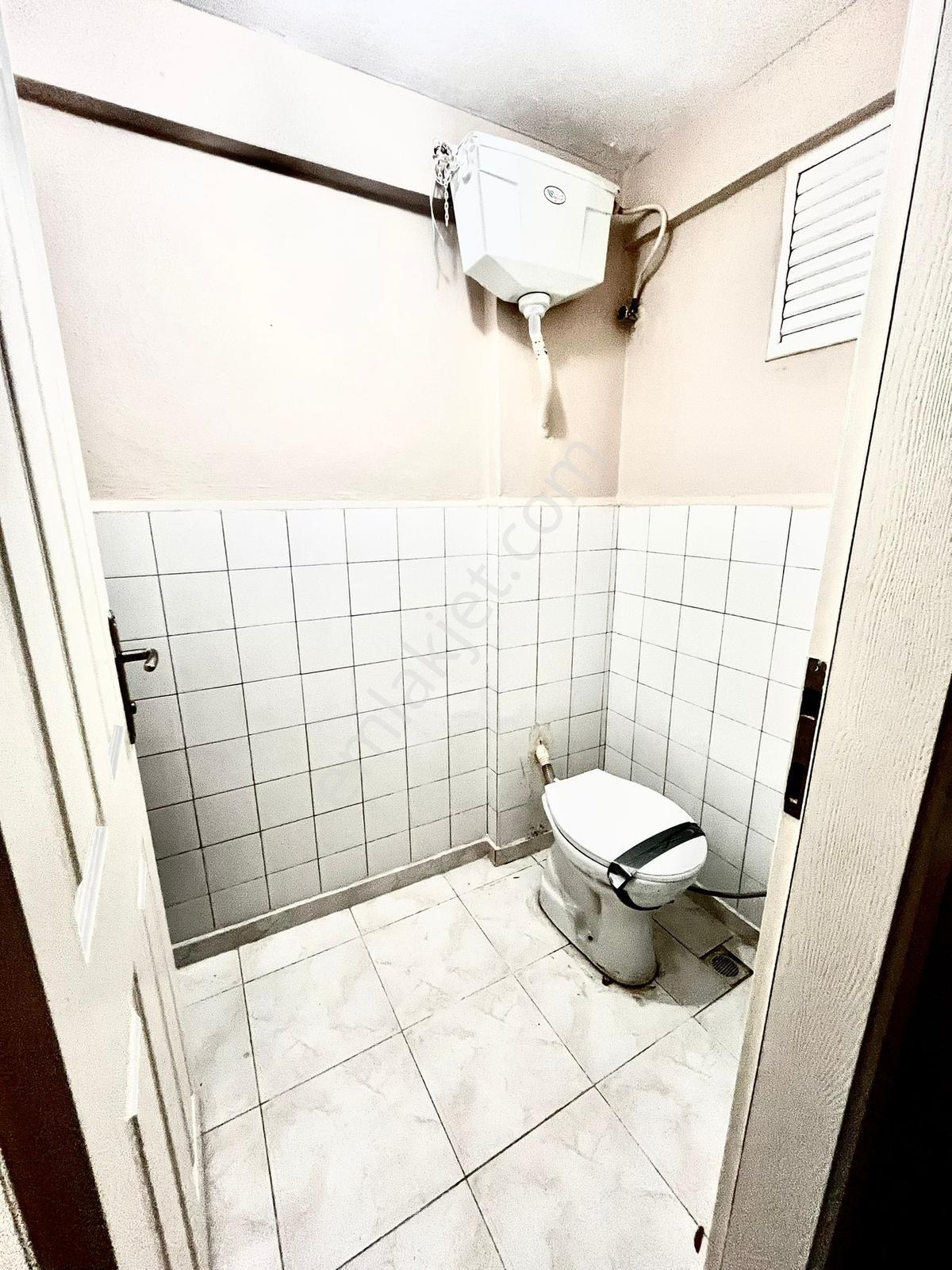 Remax Advantage'den Çarşı Merkezinde Masrafsız 2+1 Geniş Daire - Görsel 7