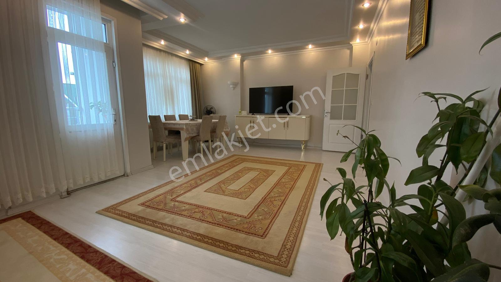 Özgürce Gyd'den Ataşehir Ferhatpaşa'da 4+1, 130m² Satılık Daire - Görsel 14