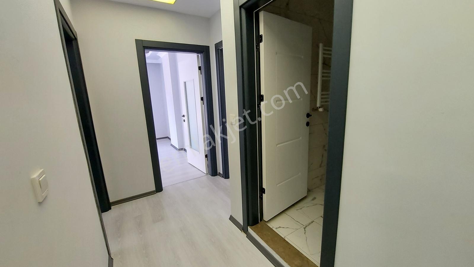 Körfez Güney Mahallesi Kiralık 2+1 Daire - Görsel 20