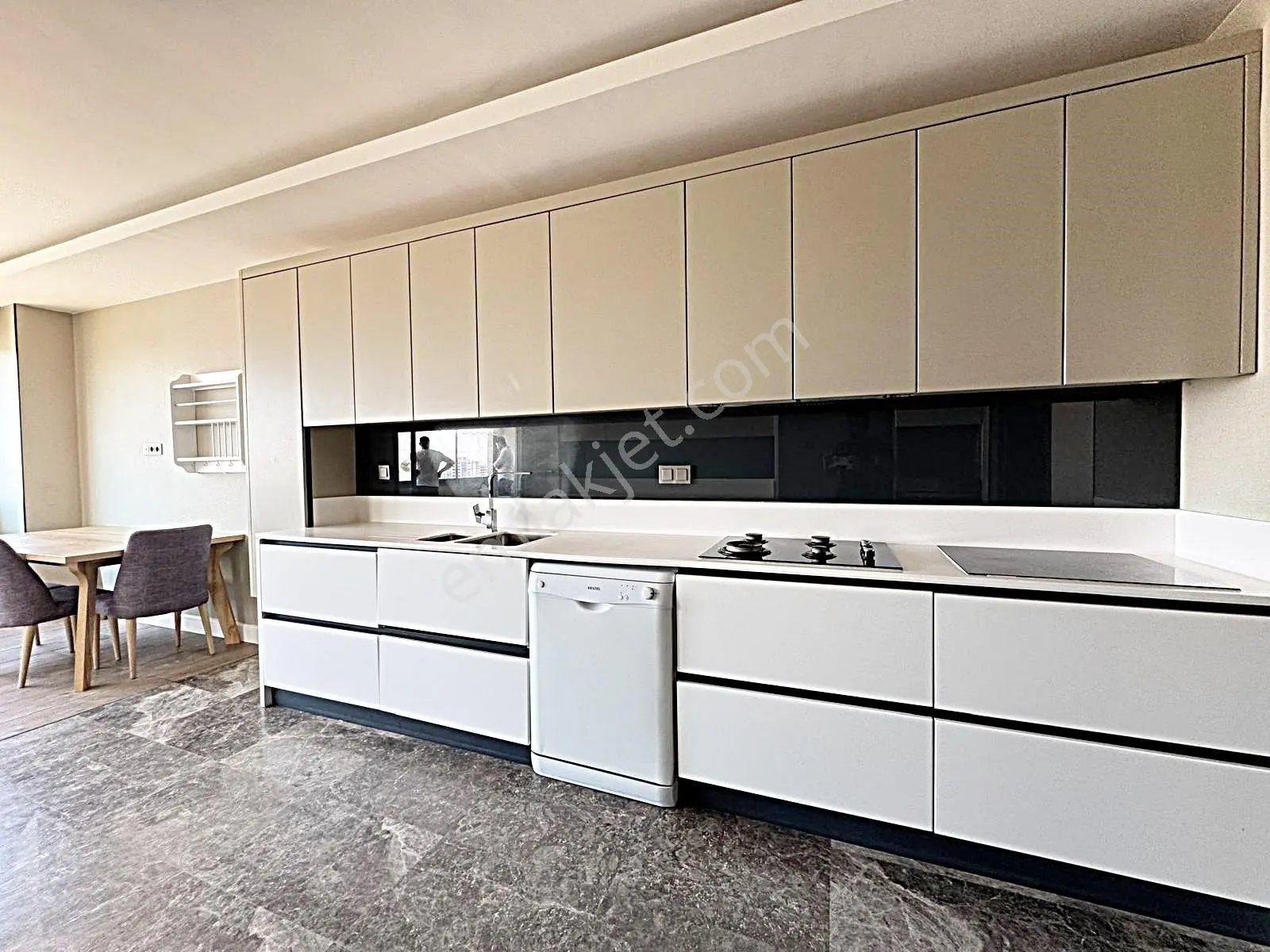 Ankara Keçiören Ovacıkta Site İçinde 4.5+1 Giyinme Odalı Ank Manzaralı Daire - Görsel 4