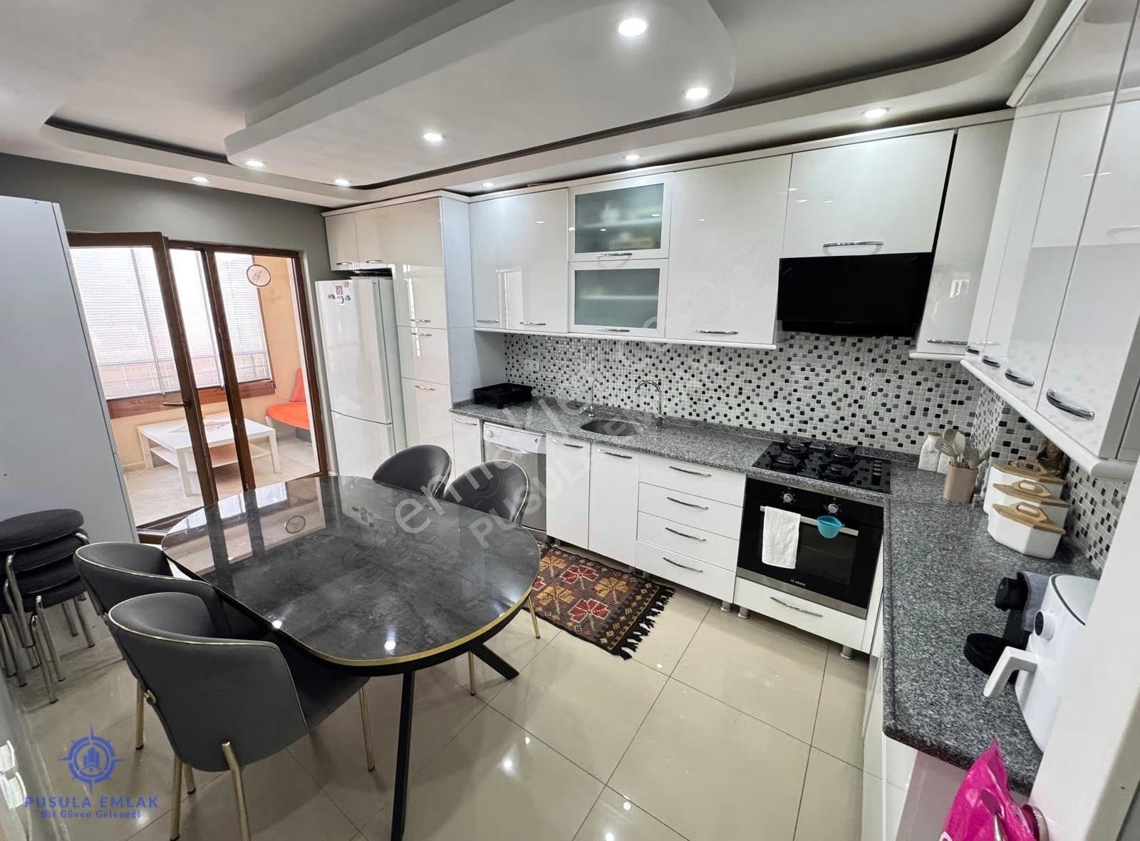 Ｐｕｓｕｌａ 'ｄａｎ Güneşevlerde Panoramik Manzaralı 3+1 Satılık Daire