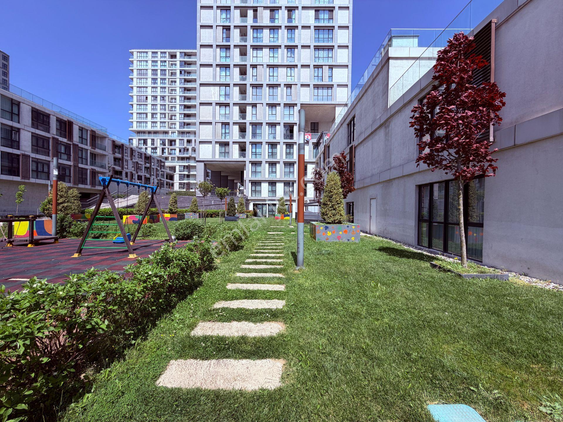 Bahçeşehir Strada 1. Etap Kısa Katlı Satılık 160 M2 3+1 Daire - Görsel 5